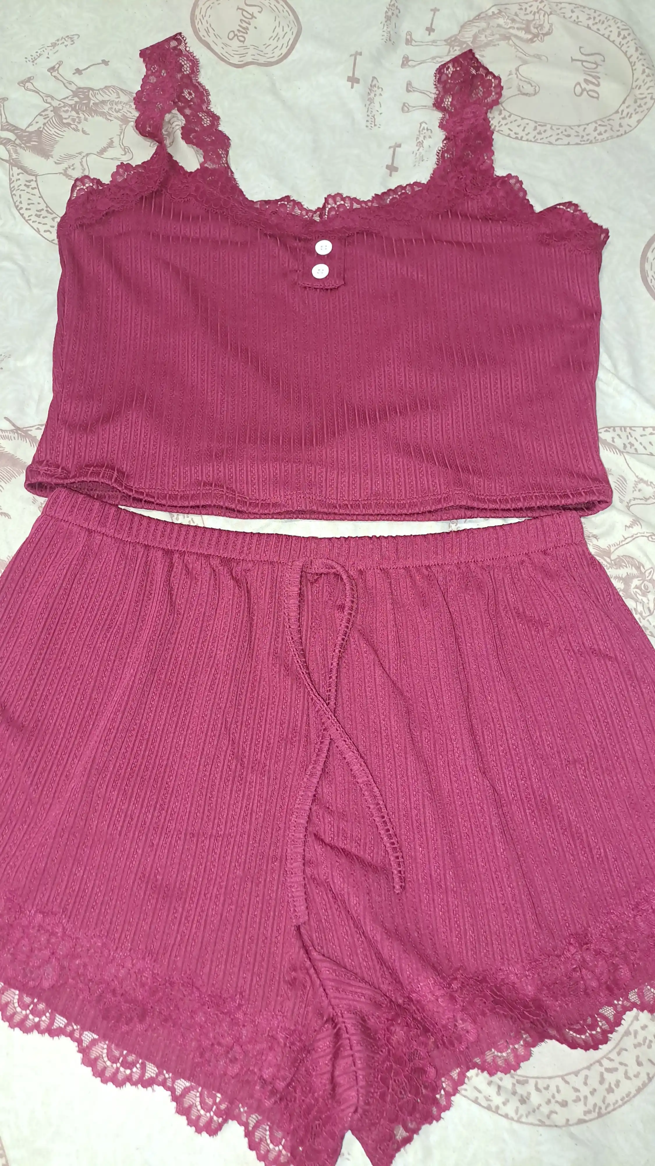 Ayollar pijamalari, 3x1