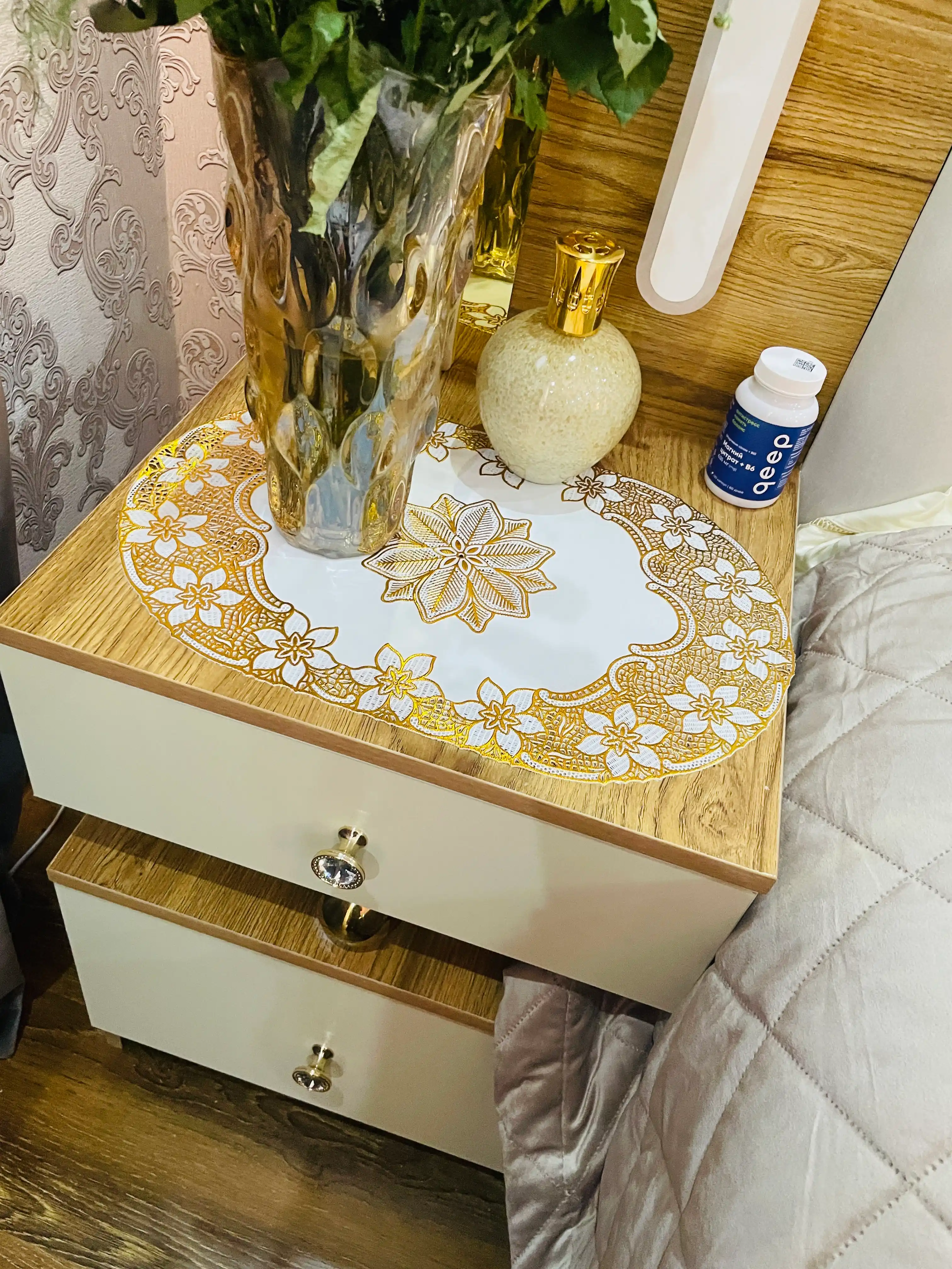 Декоративная клеёнка для мебели Gold Edition