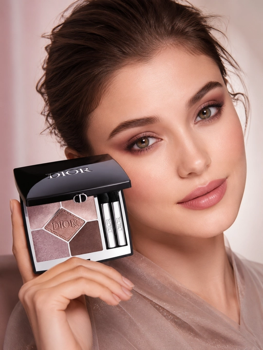Universal ko‘z teni paletkasi, uzoq muddatli natija-Dior Diorshow 669 soft cashmere