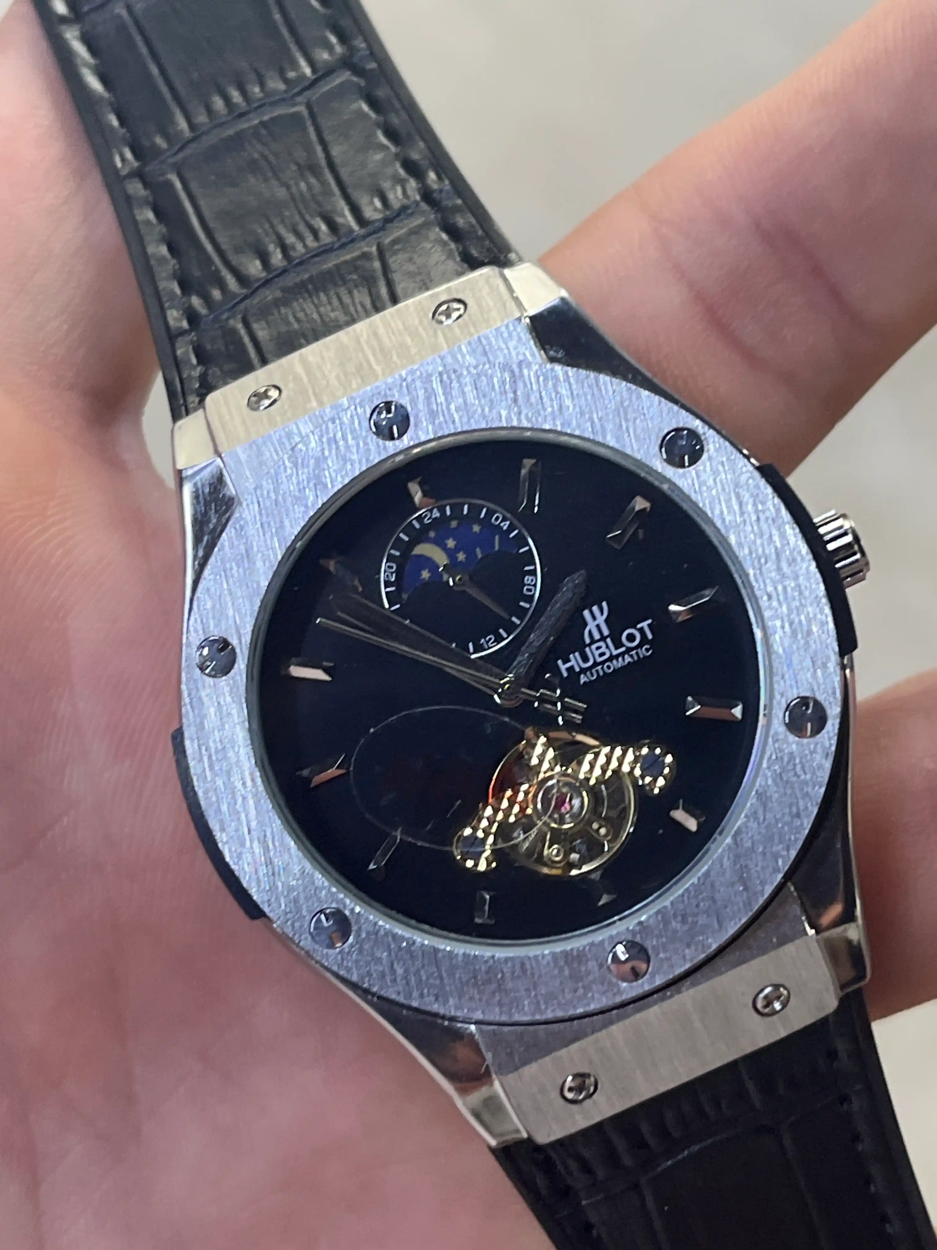 Erkaklar qo‘l soati, Hublot, yapon mexanizmi, open heart mexanikasi, yoqut shisha, klassik