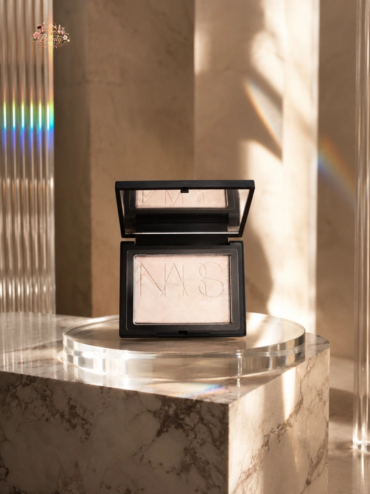Фиксирующая пудра для лица с естественным сиянием NARS Prismatic Powder Stardust 10 г
