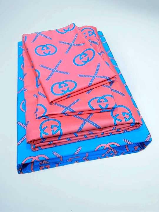 High Tech "Super Satin" 240×250, ikki kishilik ko'rpa-to'shak to'plami