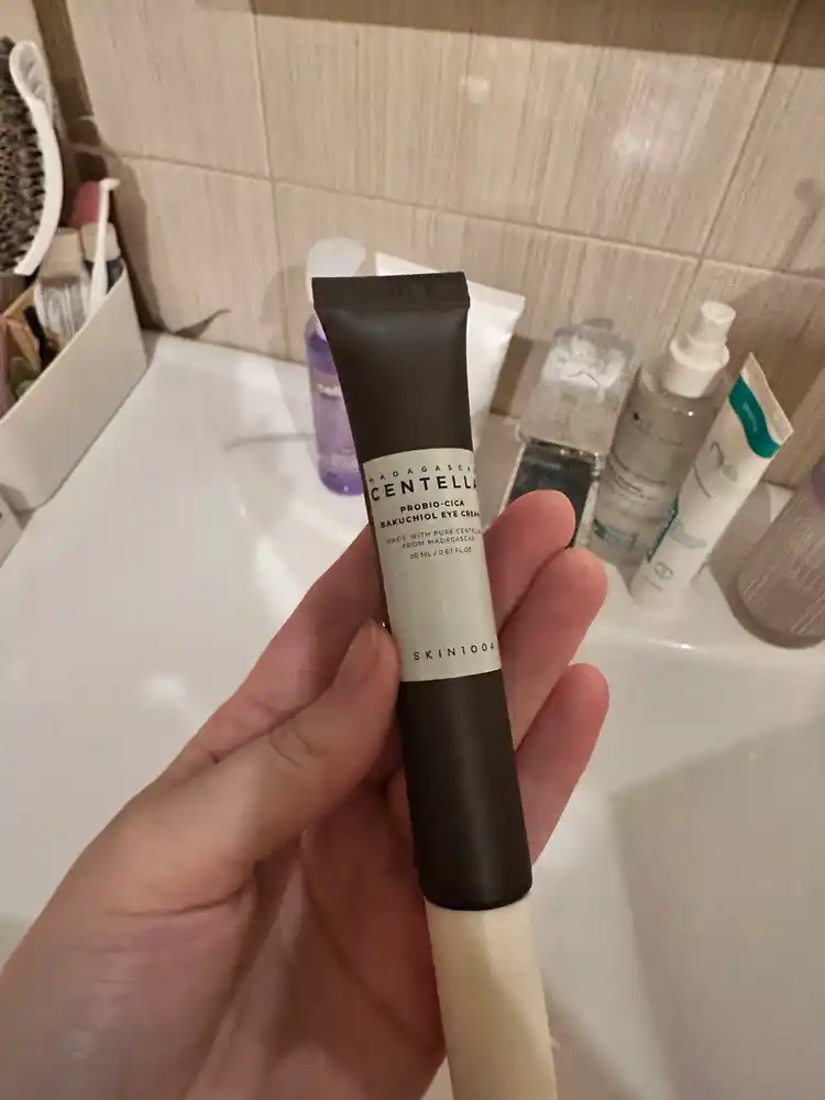 SKIN1004 Madagascar Centella Probio-Cica Bakuchiol Eye Cream 20 мл крем для кожи вокруг глаз