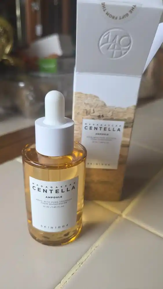 SKIN1004 Centella Poremizing Fresh Ampoule / Tone Brightening Capsule Ampoule yuz uchun