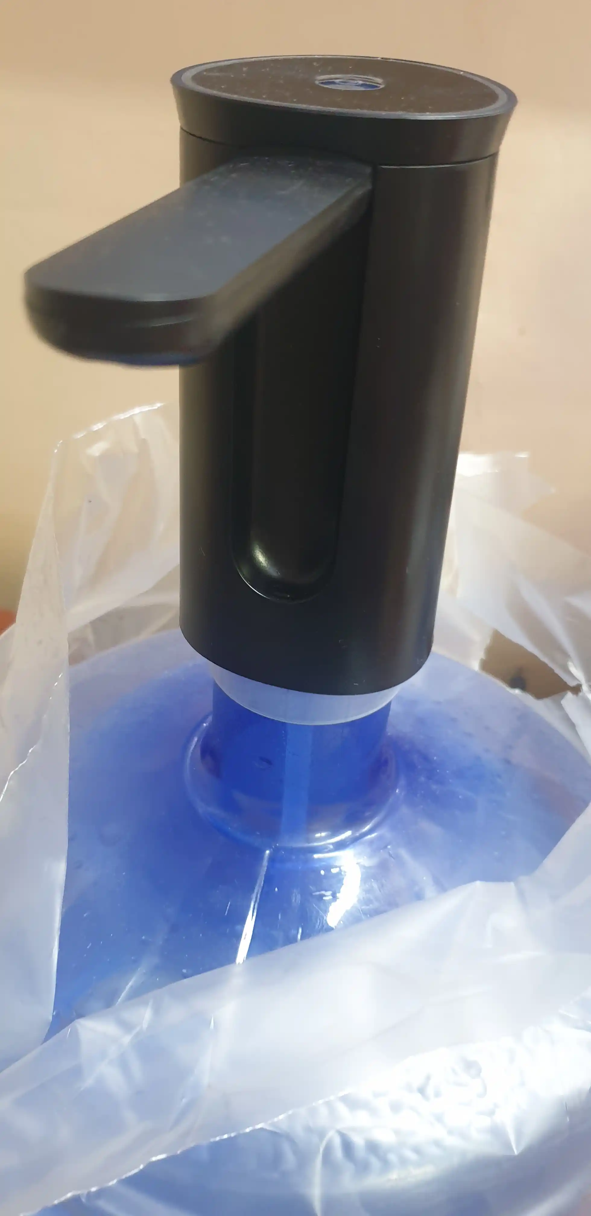 Suv pompasi, elertronli, 5L, 10L va 18.9L butilkalar uchun avtomatik suv dispenseri
