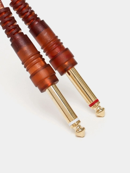 Jek kabel AUX. Avtomobil dynamic kuchaytirgich uchun