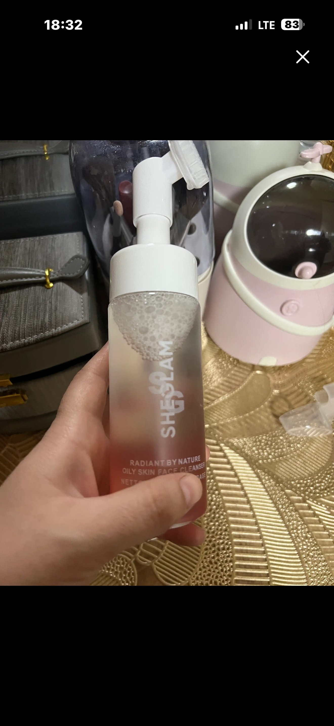 Cho'tka bilan tozalovchi ko'pik, yuz uchun namlovchi va tozalovchi penka, 150 ml