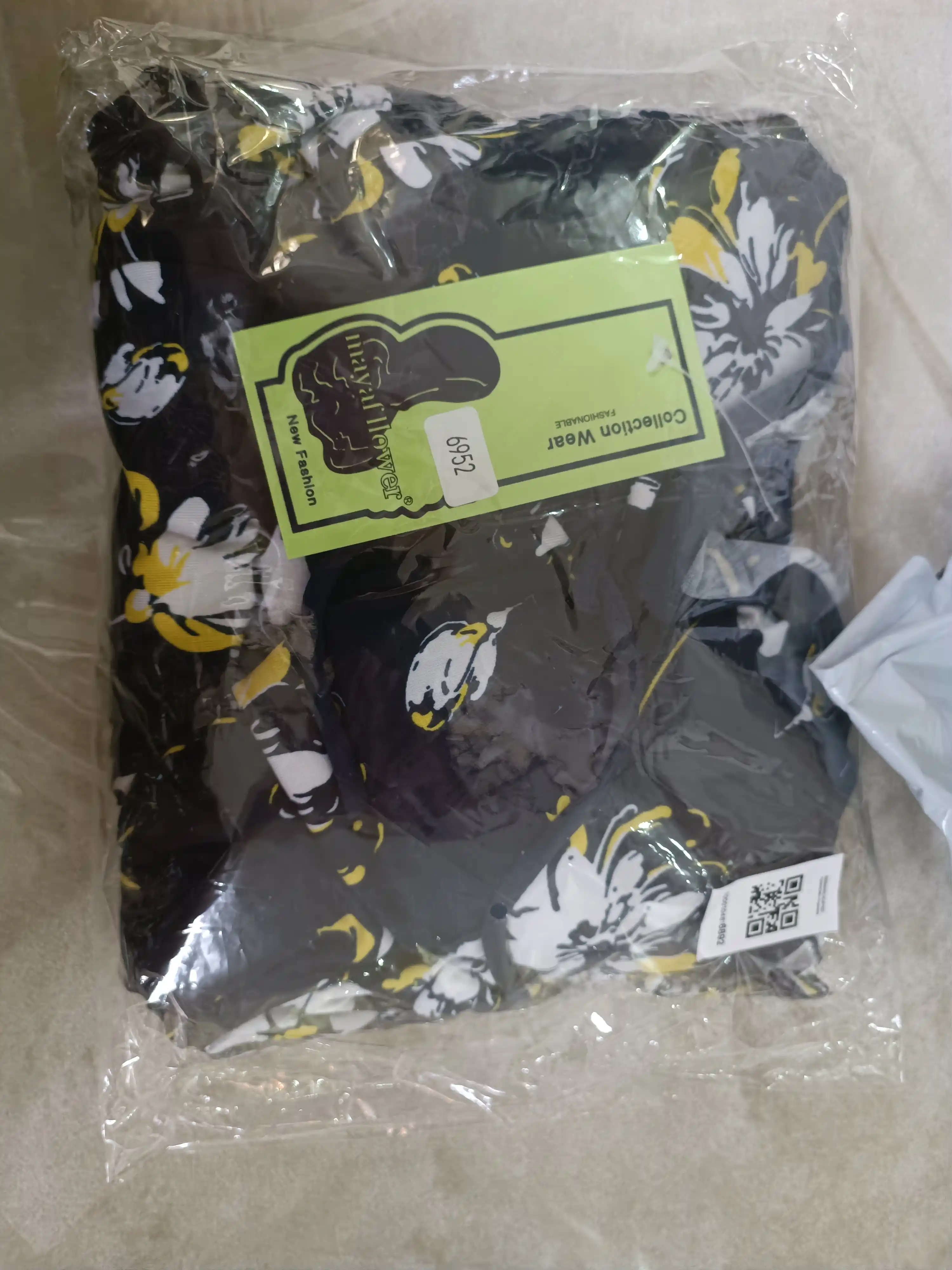 Ayollar uchun cho'milish kiyimi, kapri, standart o'lchamlarda 48-52 gacha