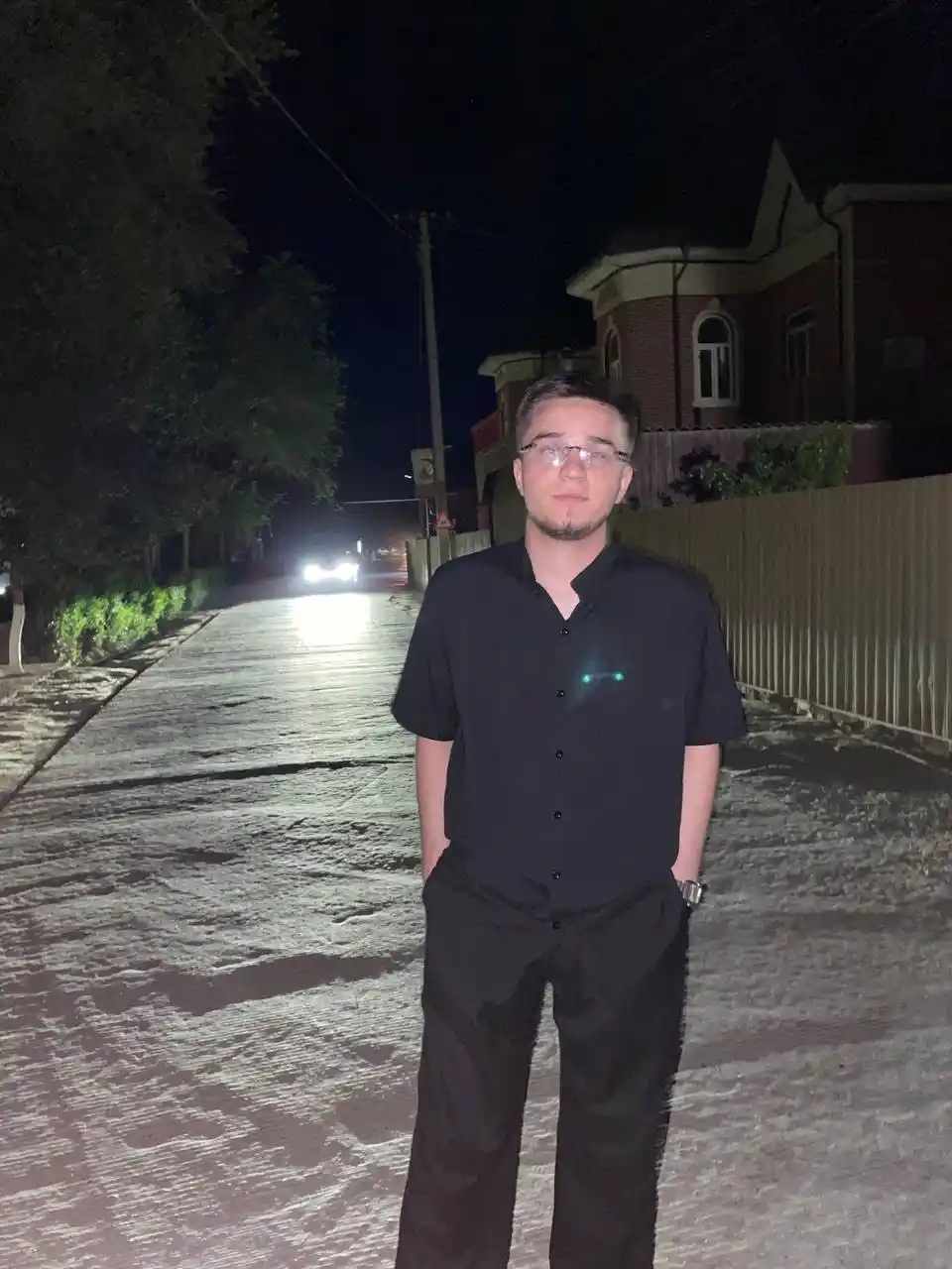Erkaklar yozgi PAXTA plisse kostyumi ikki qismli ko‘ylak+shim DOUSTYLE kattaroq o‘lchamlar