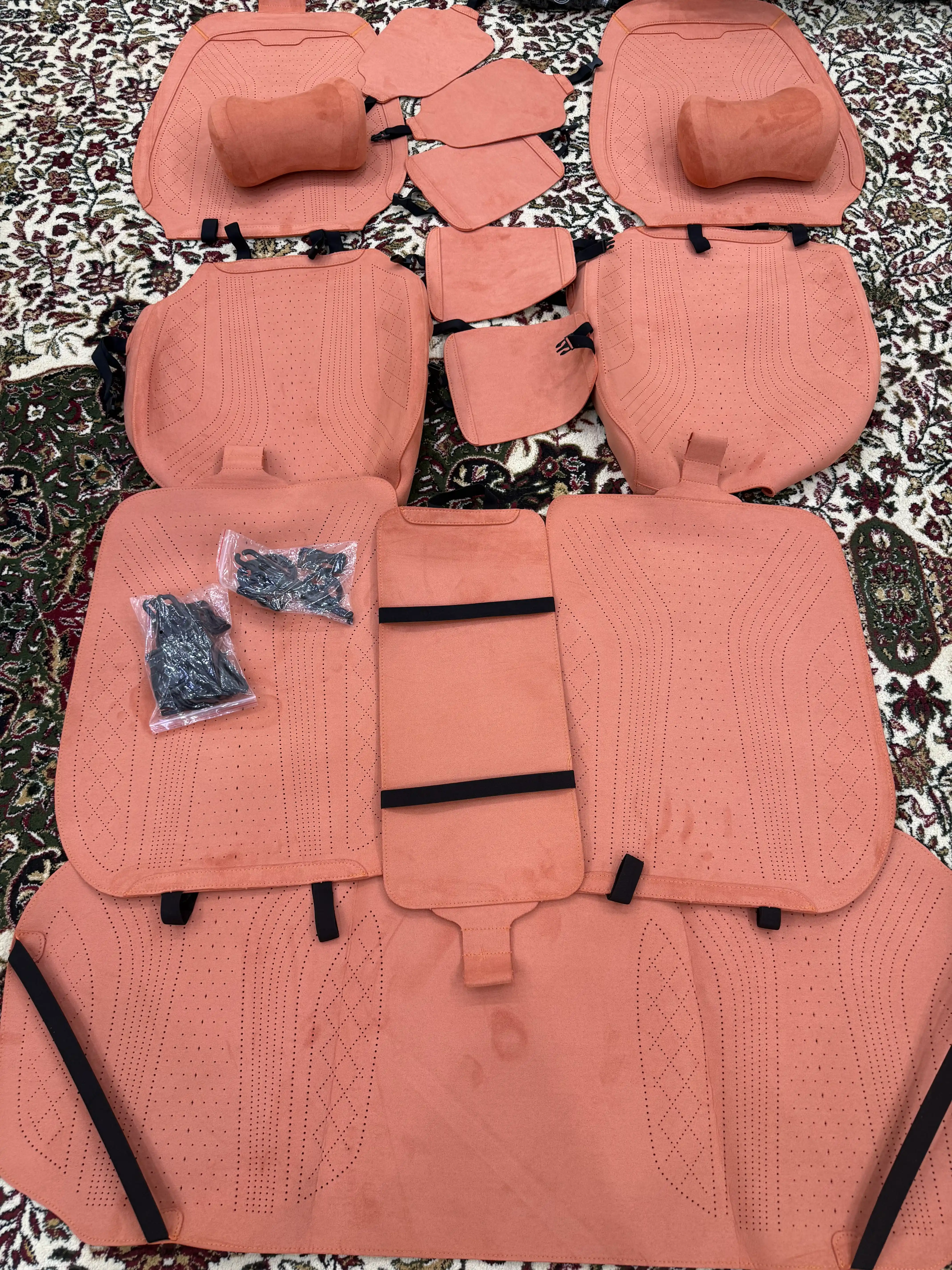 Alkantara materialdan universal avto o‘rindiq nakidkalari, perforatsiyali (Chexol)