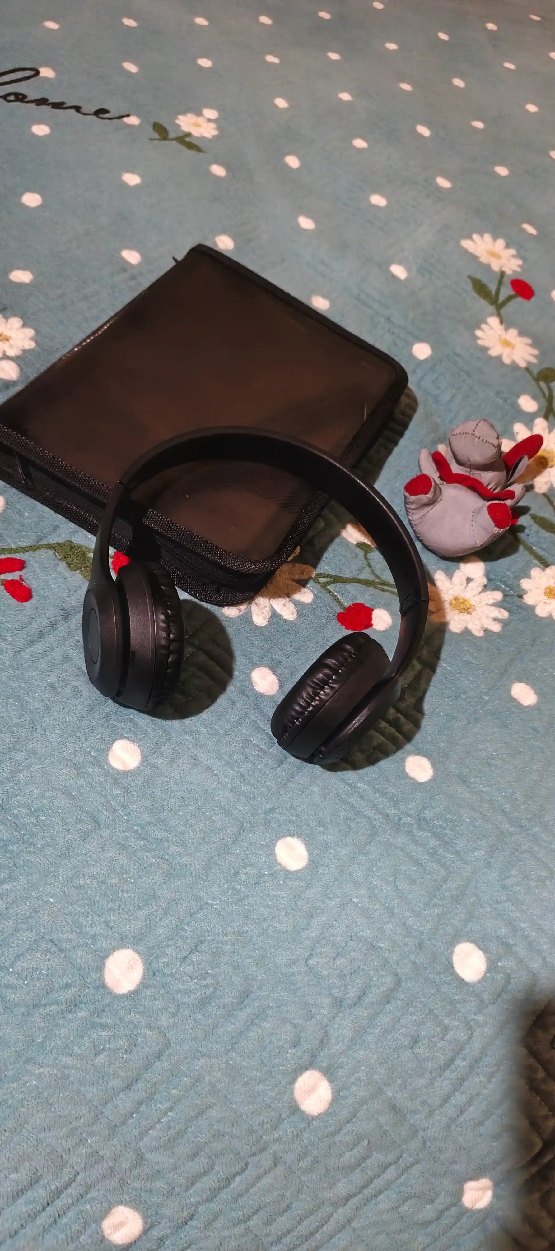 Simsiz quloqchinlar P47, Bluetooth 5.0, yig'iluvchan, mikrofon bilan, shovqinsiz