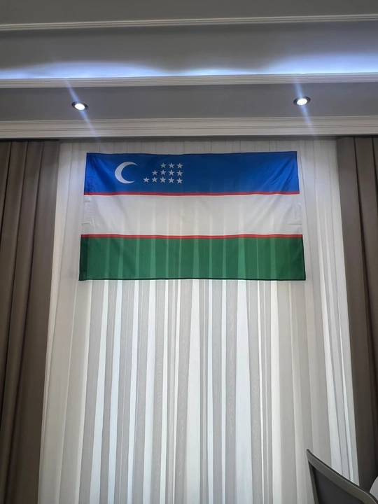 O'zbekiston bayrog'i, yengil bardoshli mato, ikki tomonlama, bayroq o'lchami, 80 * 145 sm