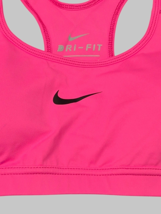 Ayollar uchun sport-top