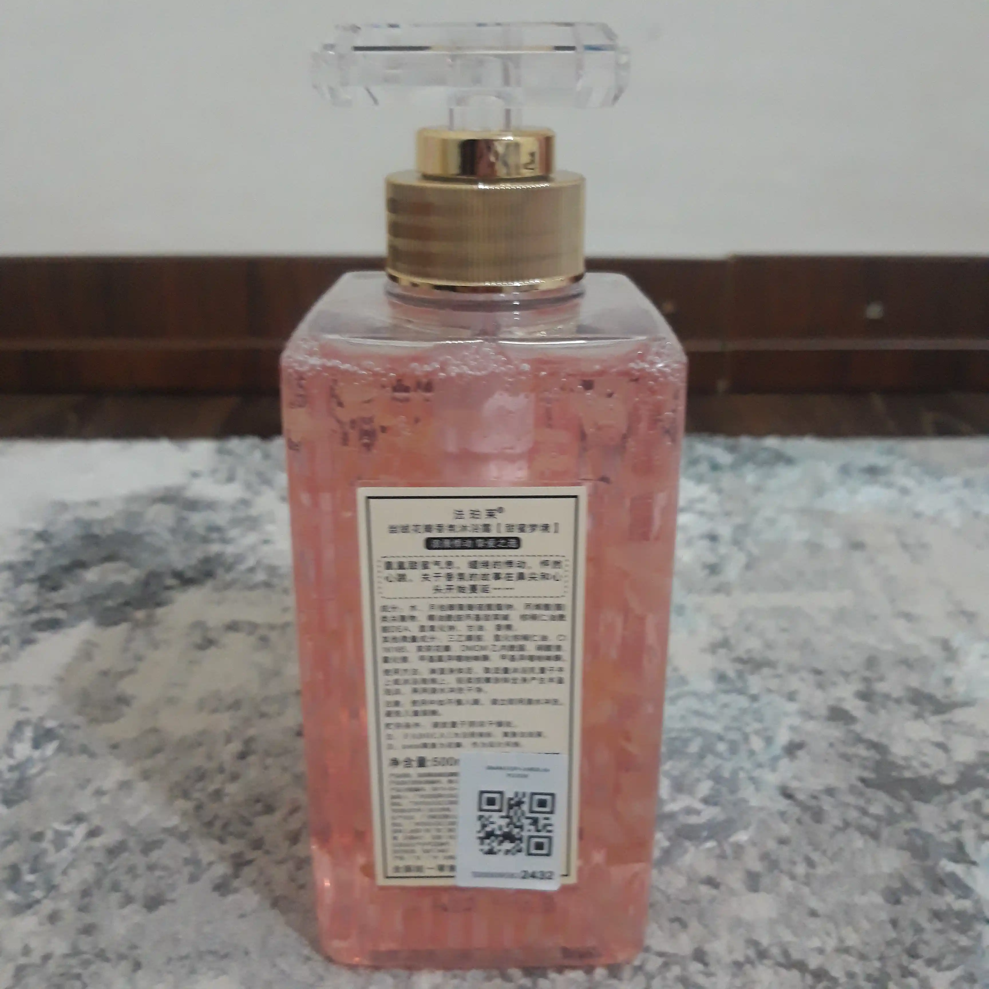 Dush uchun gel Fabolai baxmal yaproqchali xushbo‘y gel, 500 ml