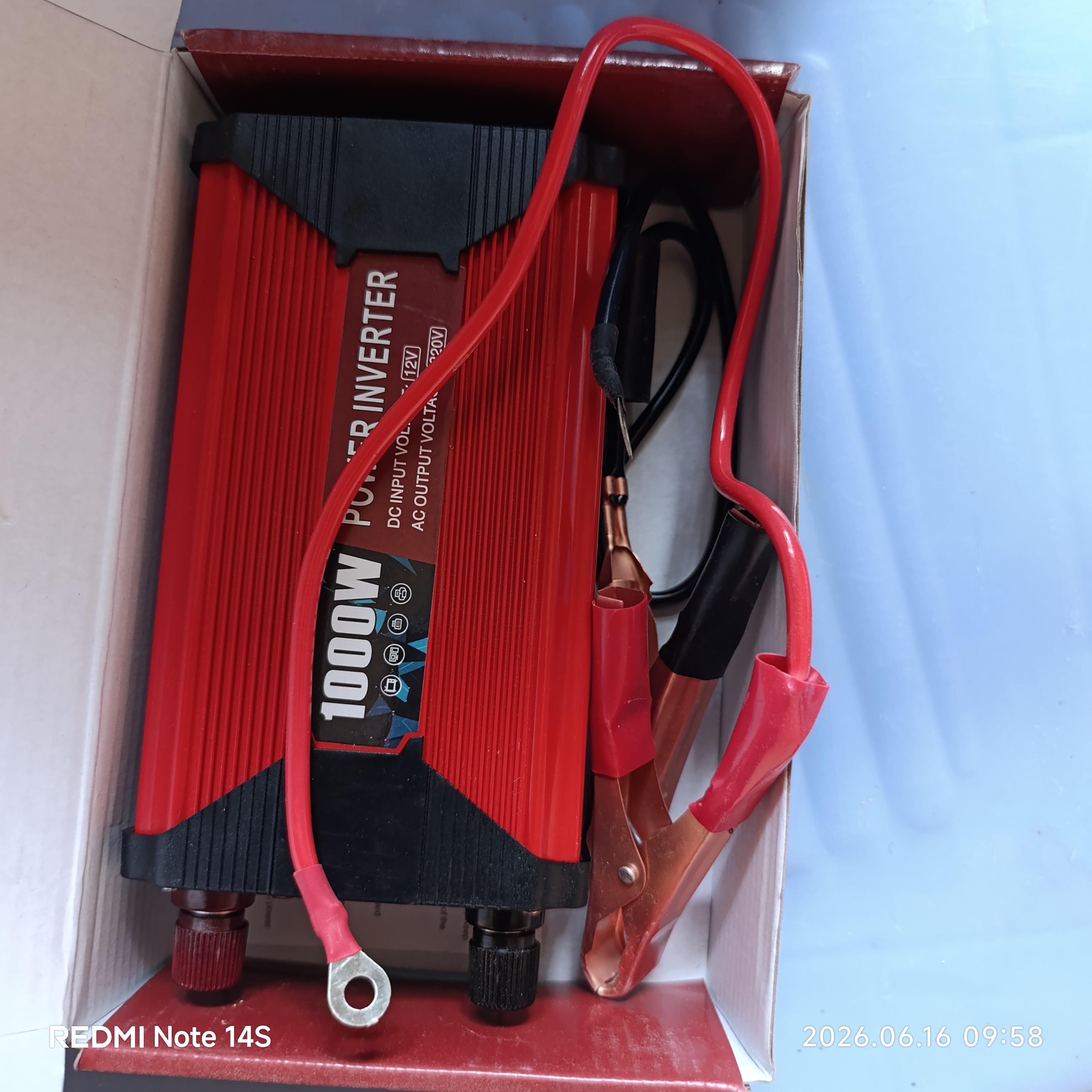 Smart inverter, LCD 12, 24V, 220V, Quyosh panellari va batareyalar uchun