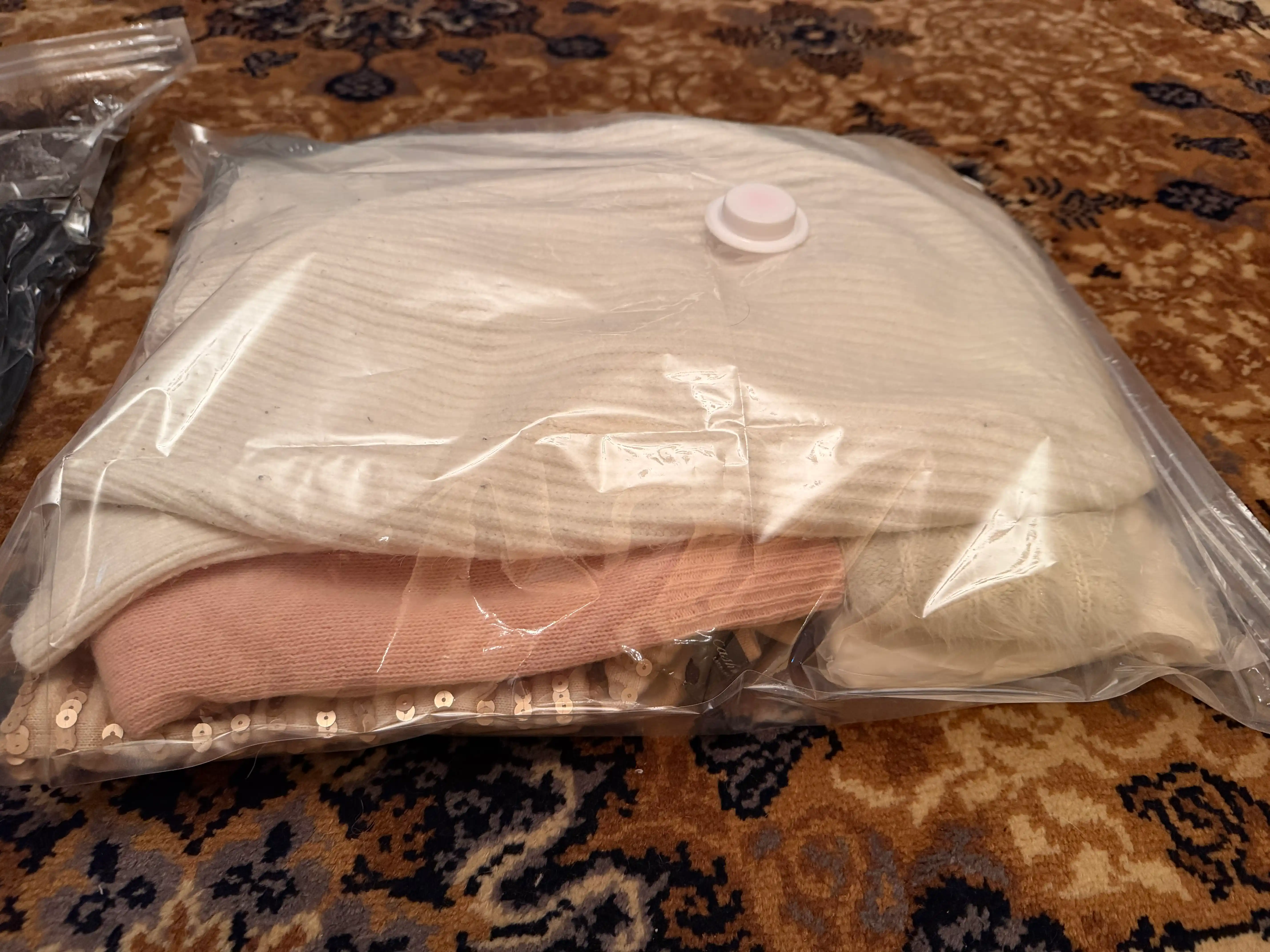 Vakuum paket, kiyim uchun paket, vakuumli saqlash paketi, kiyim saqlash paketi