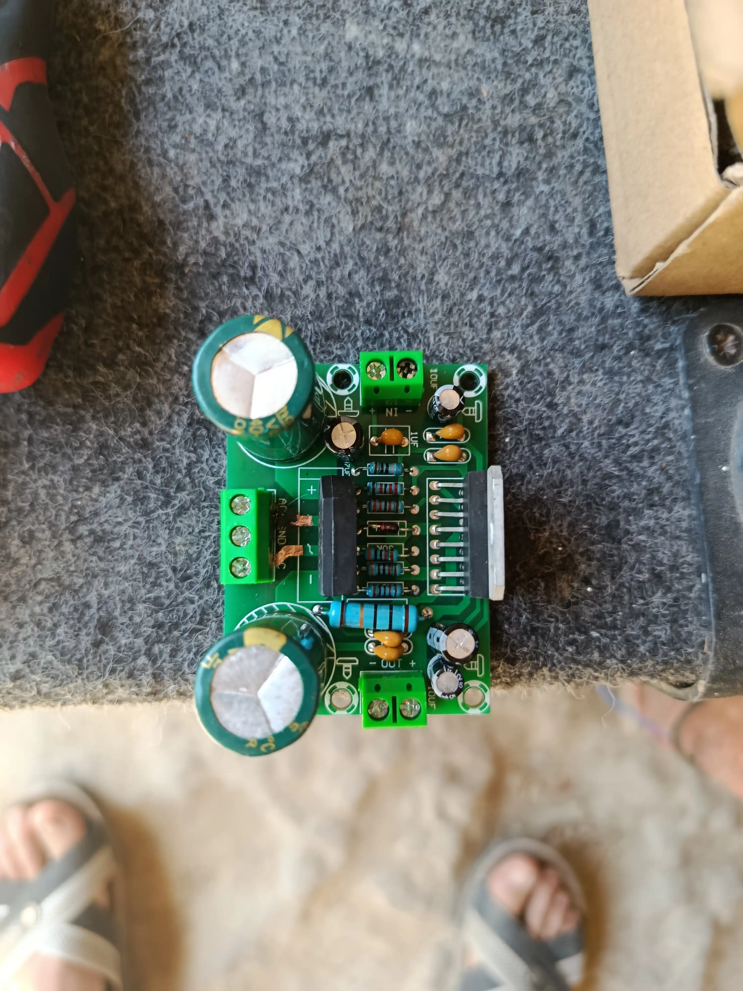 TDA7293/TDA7294 100Vt monokanalli audio kuchaytirgich, 12–32V o‘zgaruvchan tok kuchiga ega