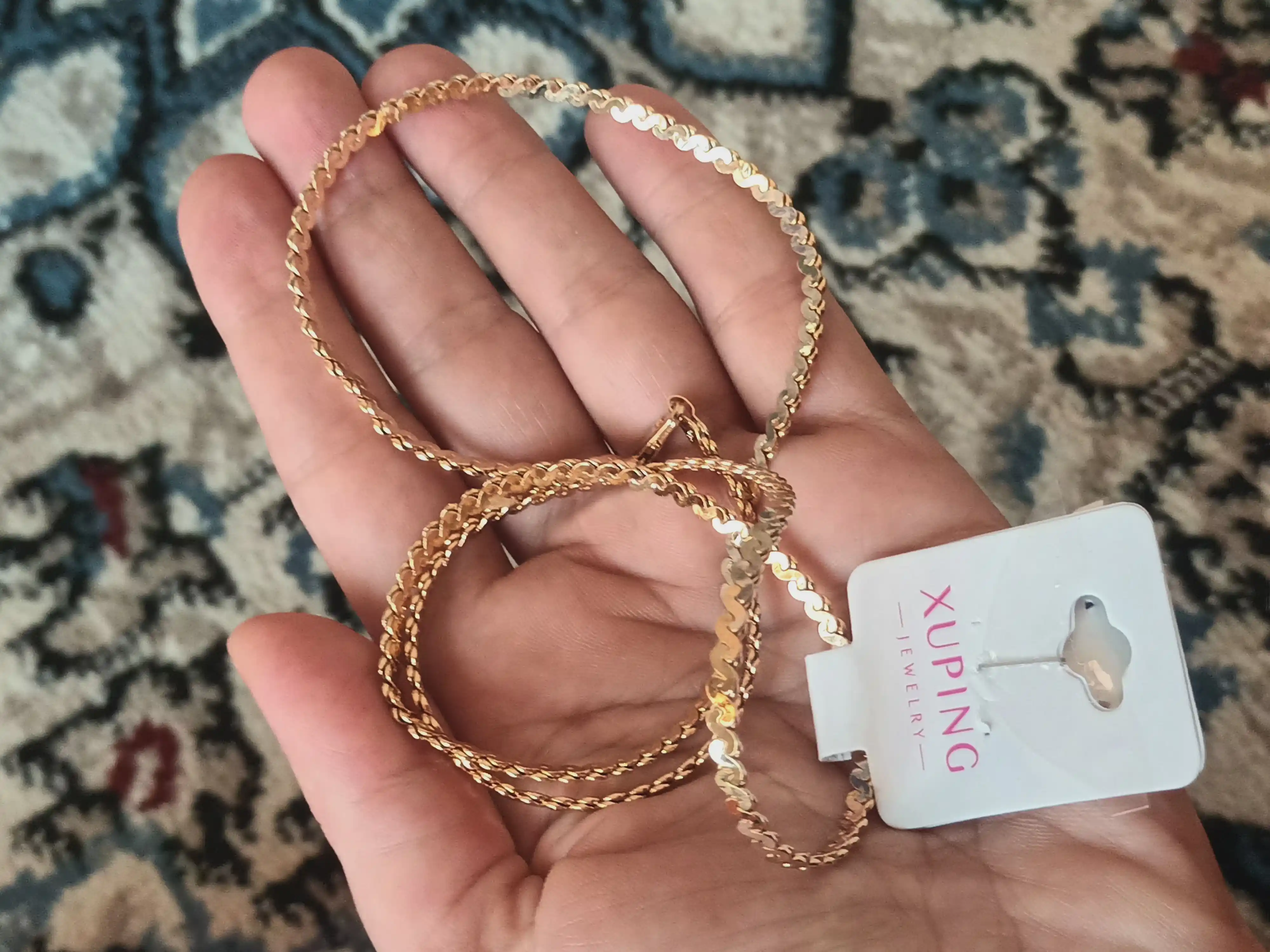 Ayollar bo'yin zanjiri