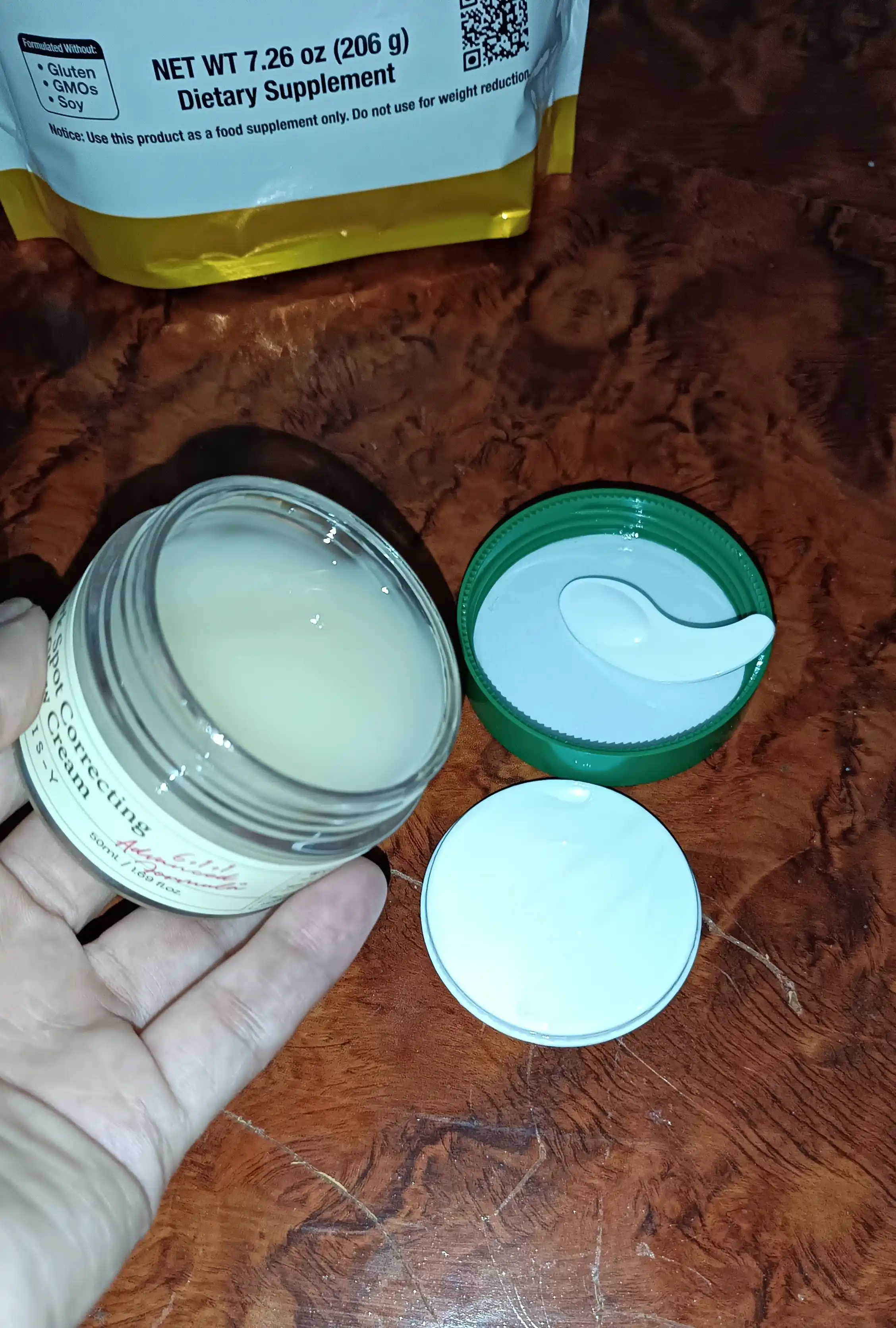 To'g'irlovchi va oqartiruvchi krem Axis - Y pigmentlar va so'ng'ilikka qarshi, 50 ml