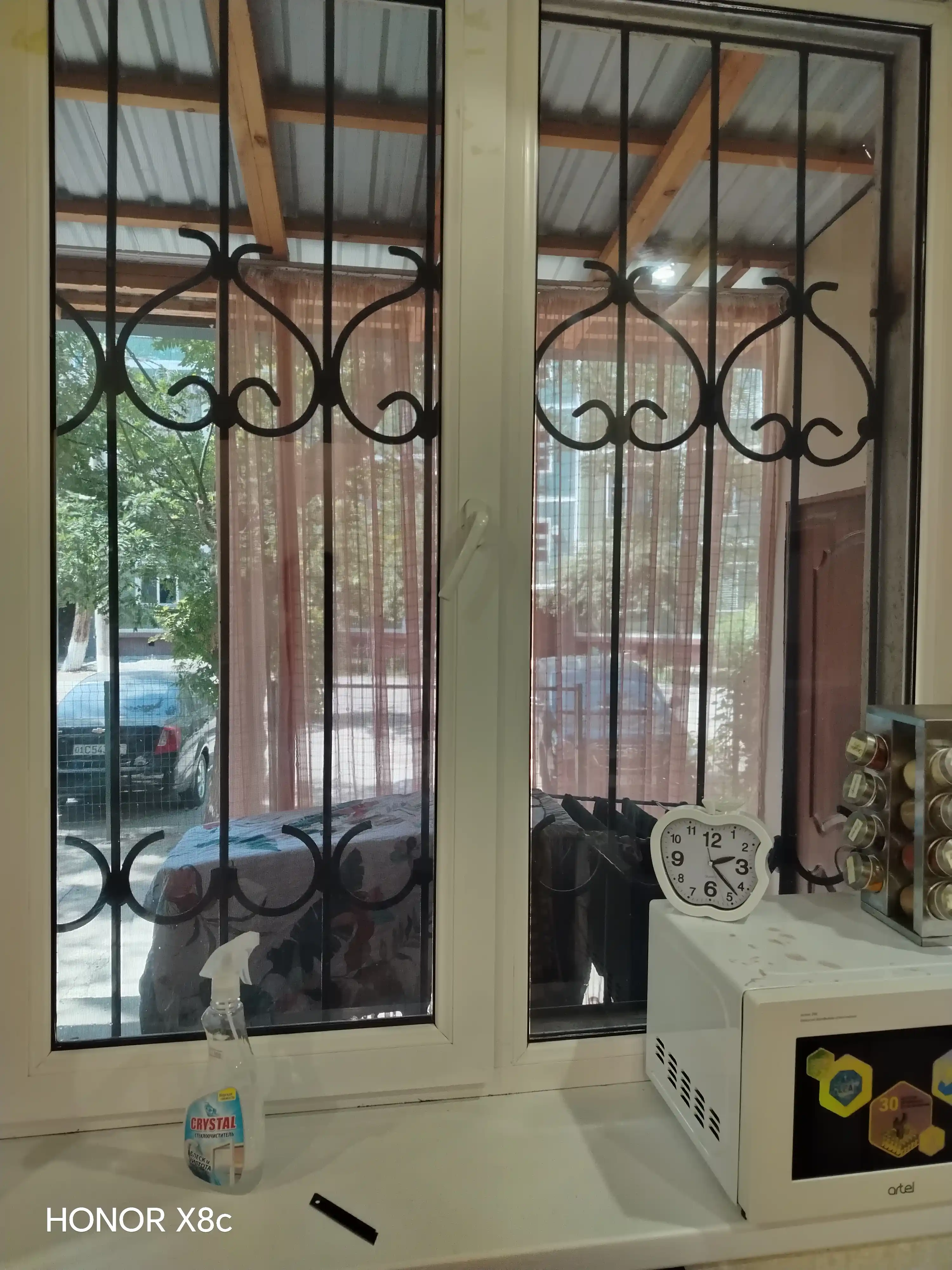 Derazalar uchun quyoshga qarshi oyna plyonkasi, 4 metr gacha