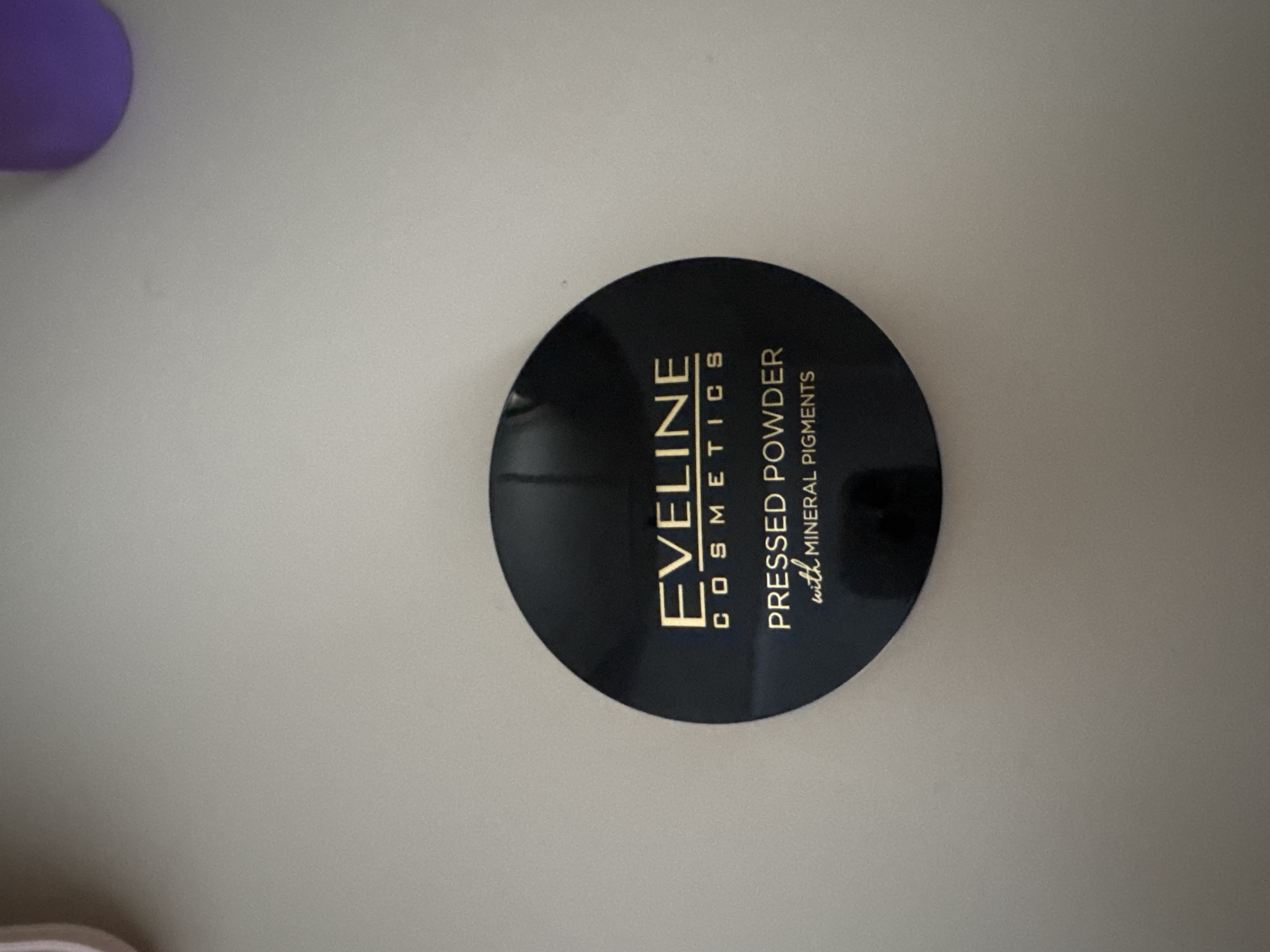 Pudra Eveline Celebrities Beauty, mineralli va matlashtiruvchi, ton 23 Qum, 9 g