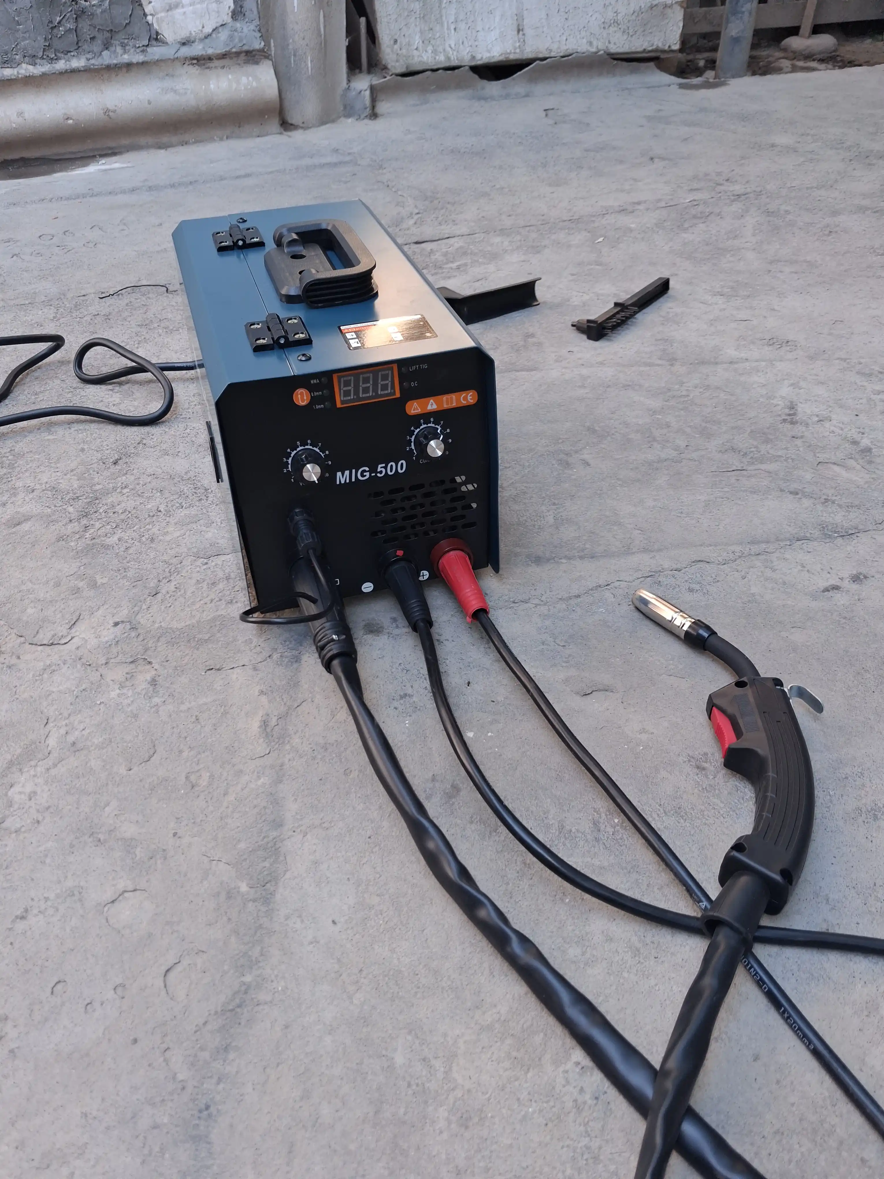 Payvandlash mashinasi, yarim avtomatik, gazsiz, MIG-500, invertor