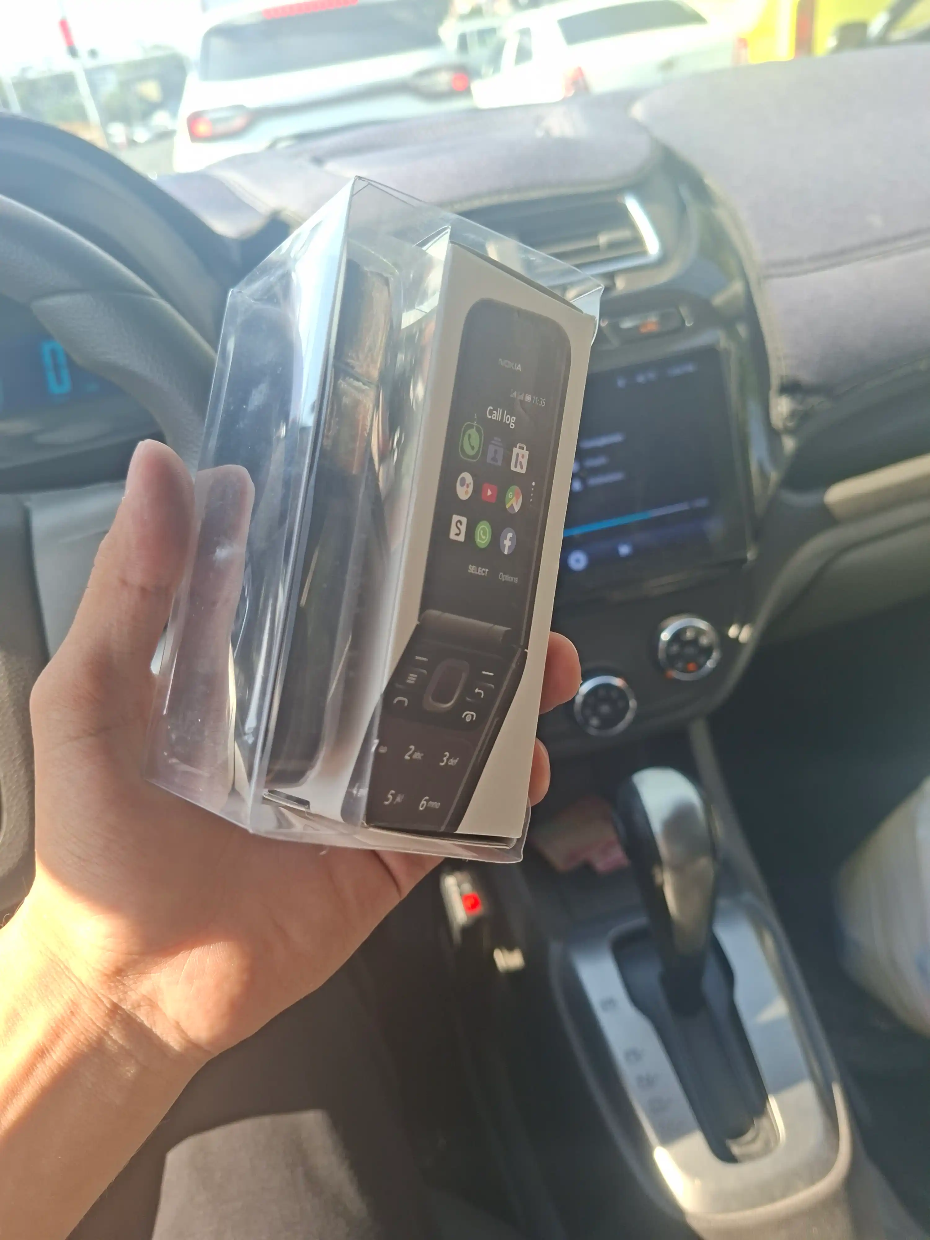 Tugmali telefon knopkali telefon 2 ta sim karta tushadi sfati zor Batareysi yaxshi