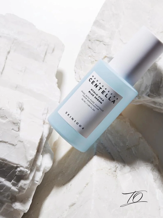 SKIN1004 Madagaskar Centella Hyalu-Cica Blue Serum namlantiruvchi zardobi, 50 ml