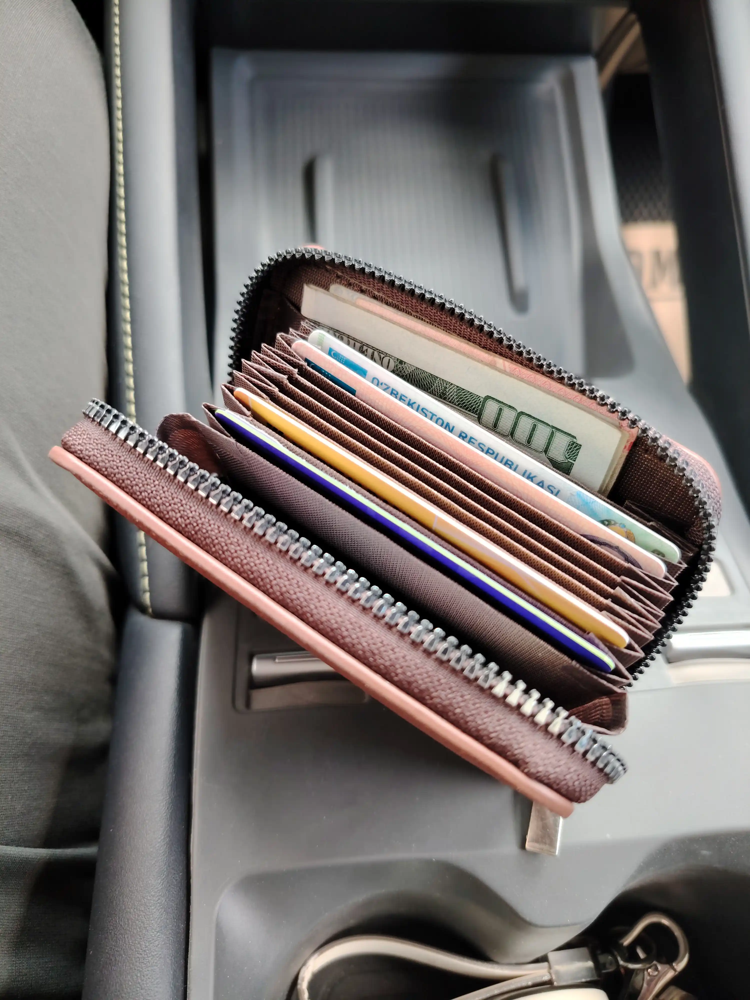 Fermuarli kartxolder va vizitka hamyoni, bank kartalari uchun zamonaviy mini hamyon