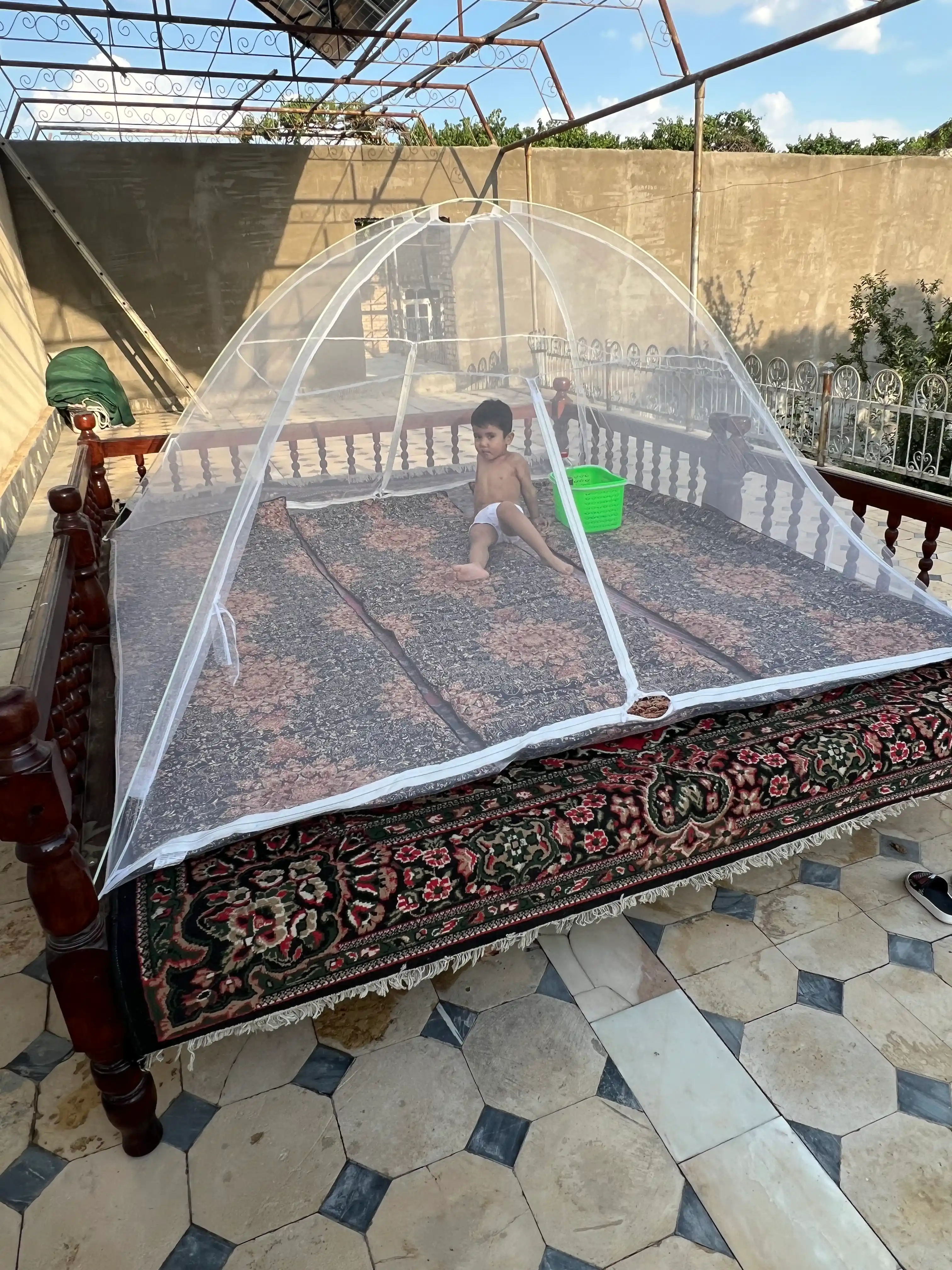 Chivinxona-chodir 240*240*170 pashshaxona hasharotlardan ishonchli himoya