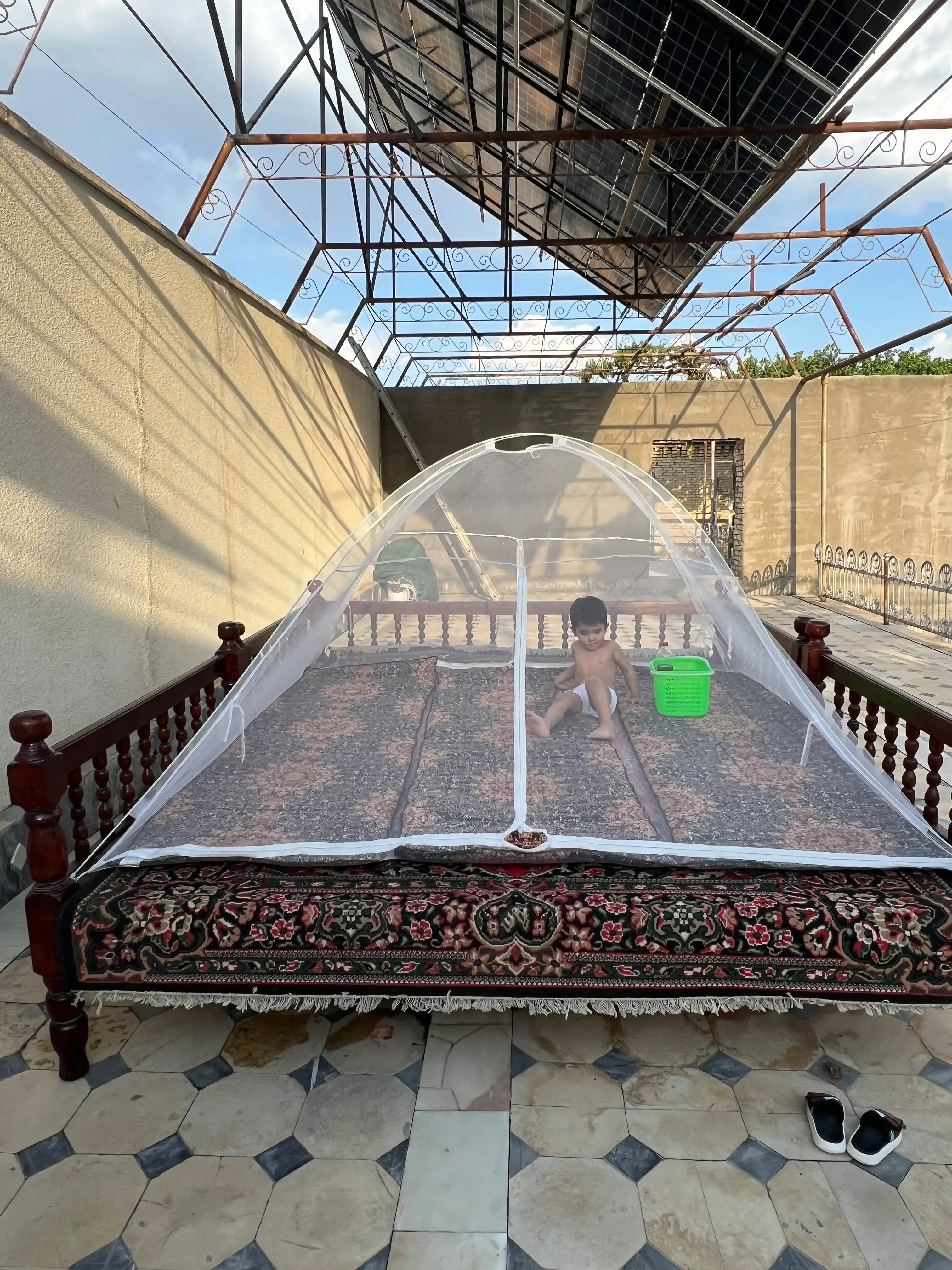 Chivinxona-chodir 240*240*170 pashshaxona hasharotlardan ishonchli himoya