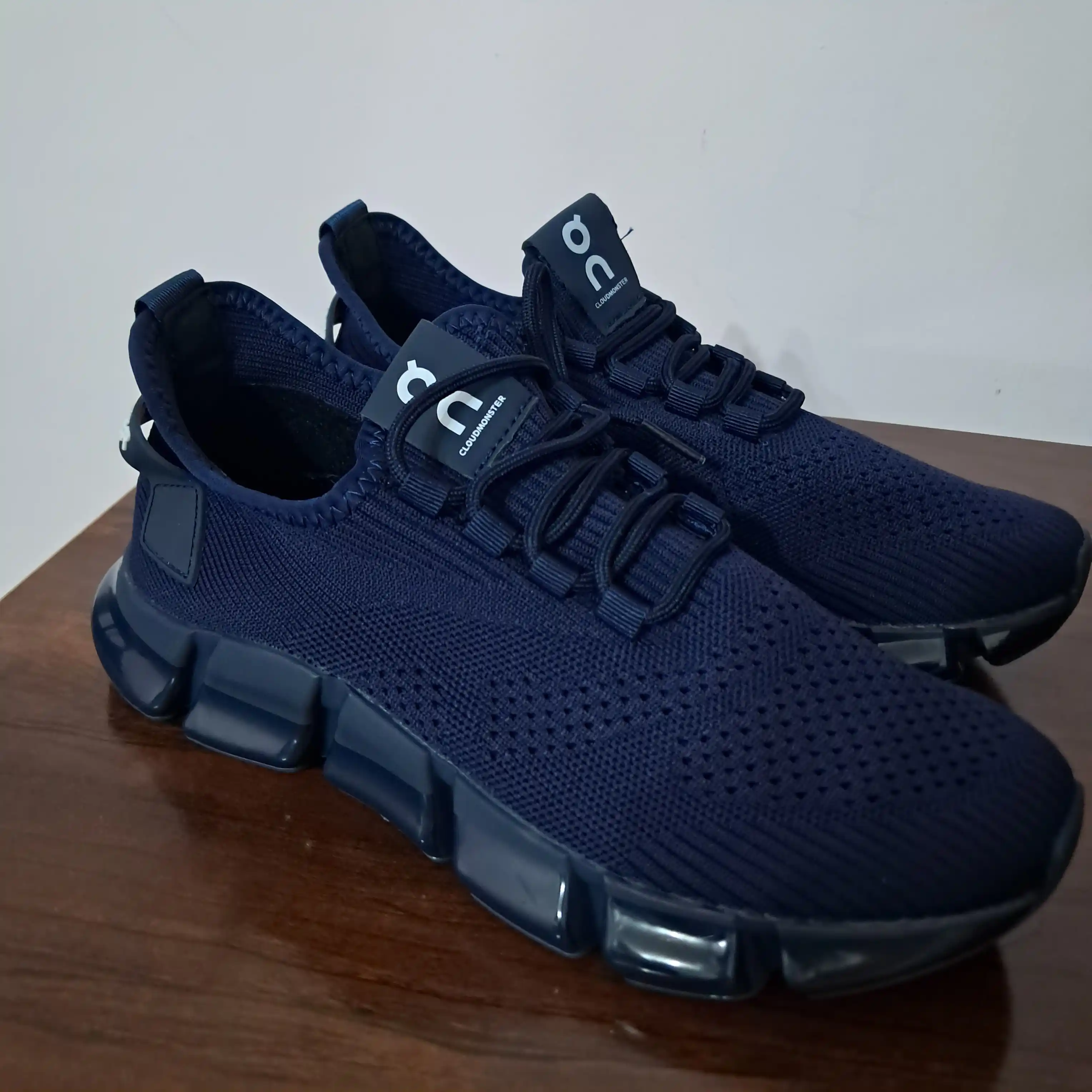 Erkaklar uchun kundalik sliponlar 40-45, TOD`S
