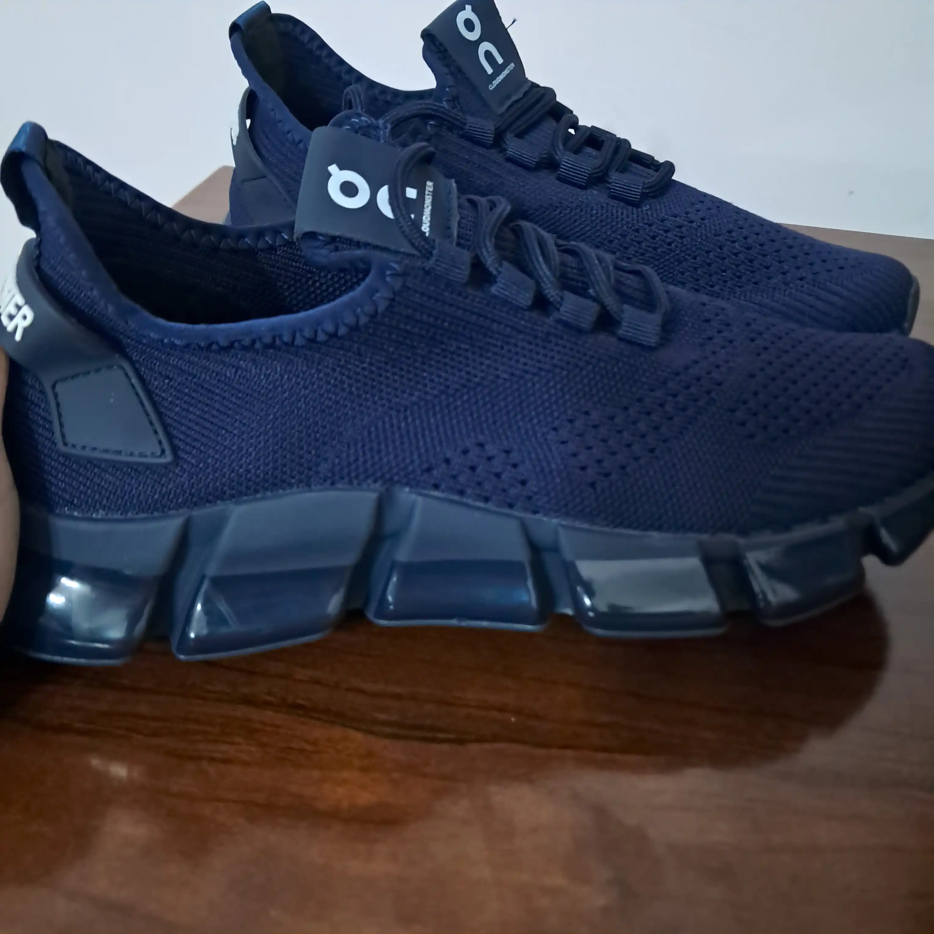 Erkaklar uchun kundalik sliponlar 40-45, TOD`S