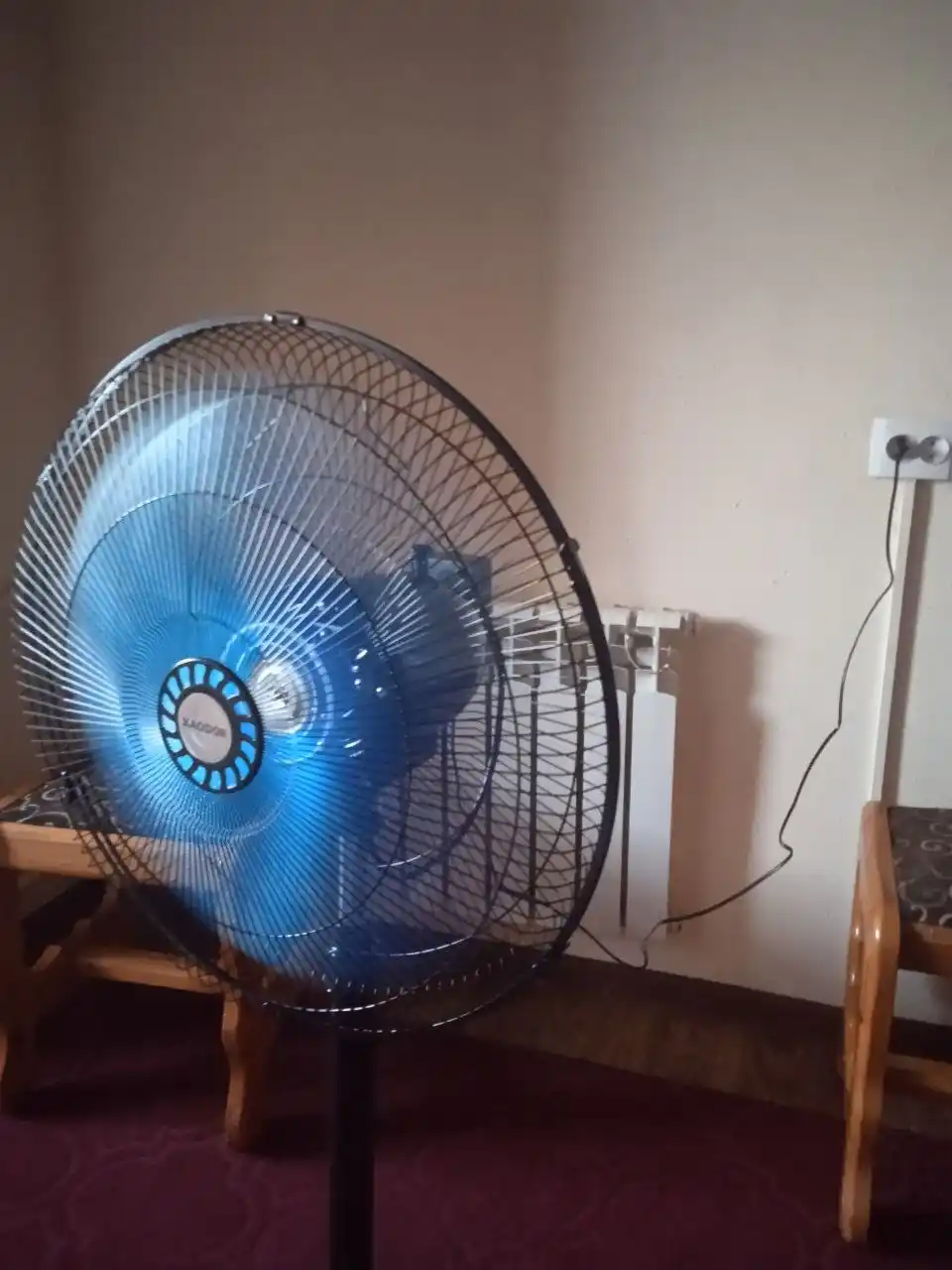 Pol ventilyatori 50 sm, 100W, 5 parrakli, 3 tezlikli kuchli sovutish