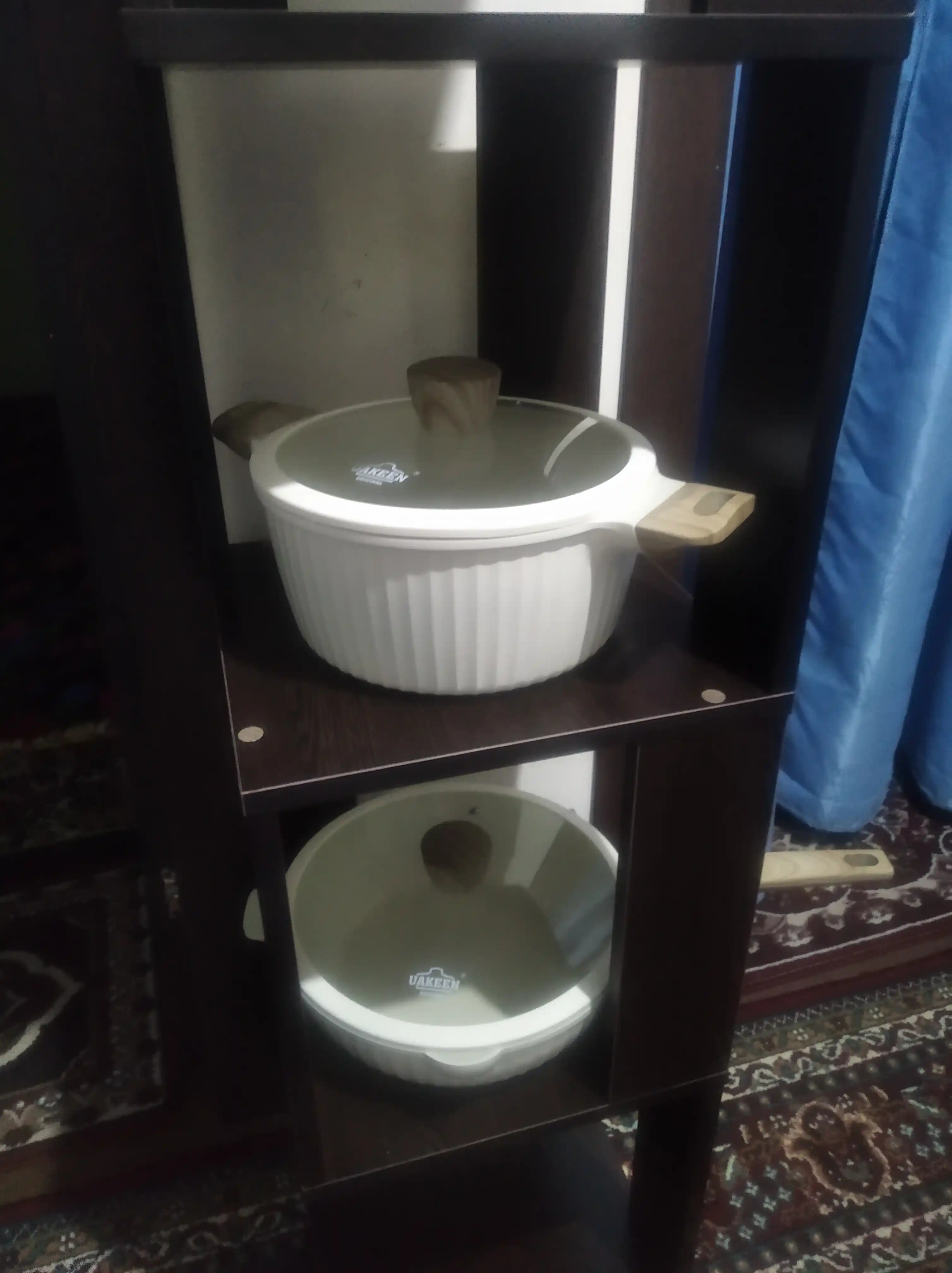 Kitob, gullar, sovg'alar uchun tokcha FAR2