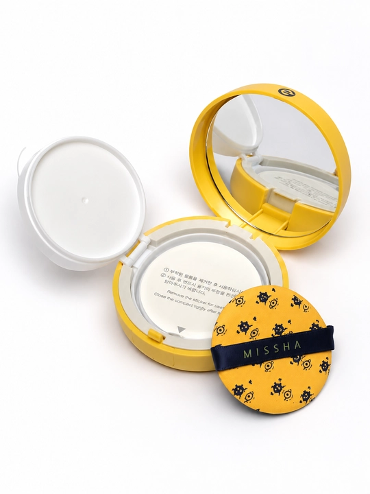 Тональный рудра Magic Cushion Moisture SPF50+ PA+++