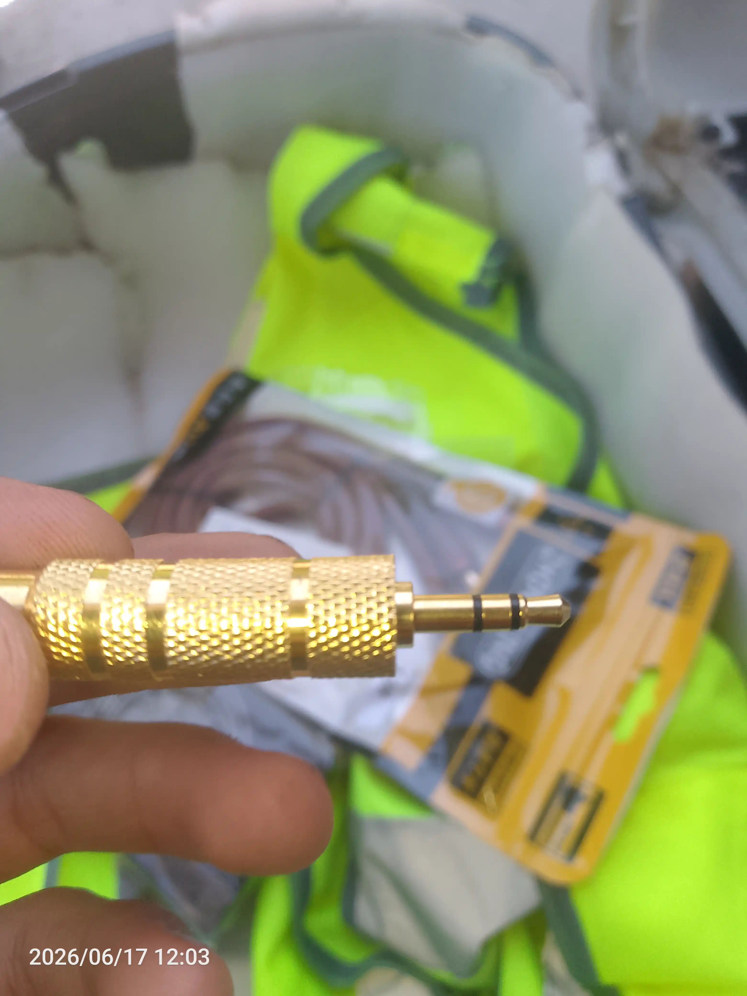 🎧 3.5 mm (Mini Jack) → 6.3 mm (Jack) stereo adapter