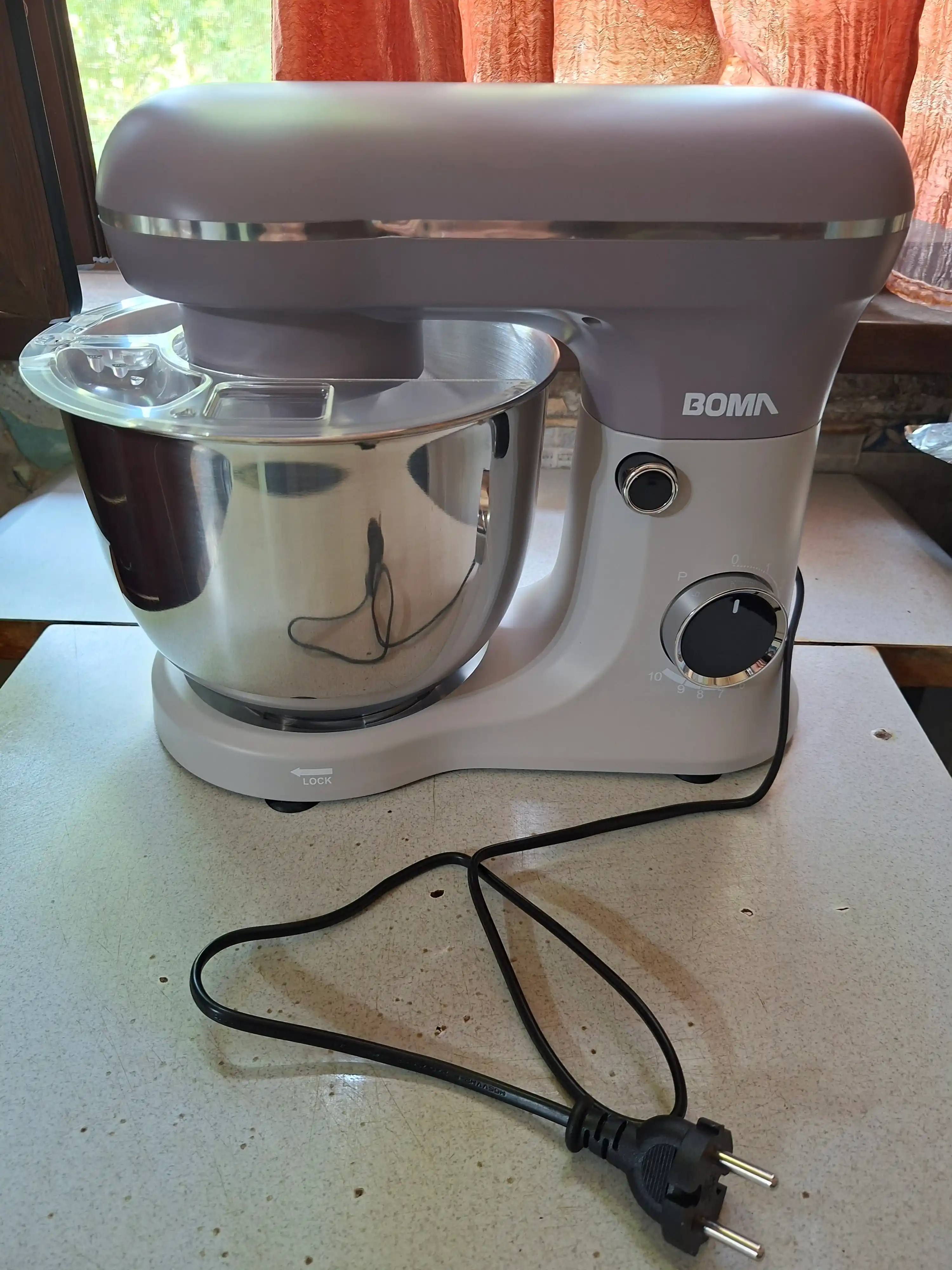 Planetar mikser BOMA BM-6004, 6 litr, 1500 Vt (Oshxona kombayni)