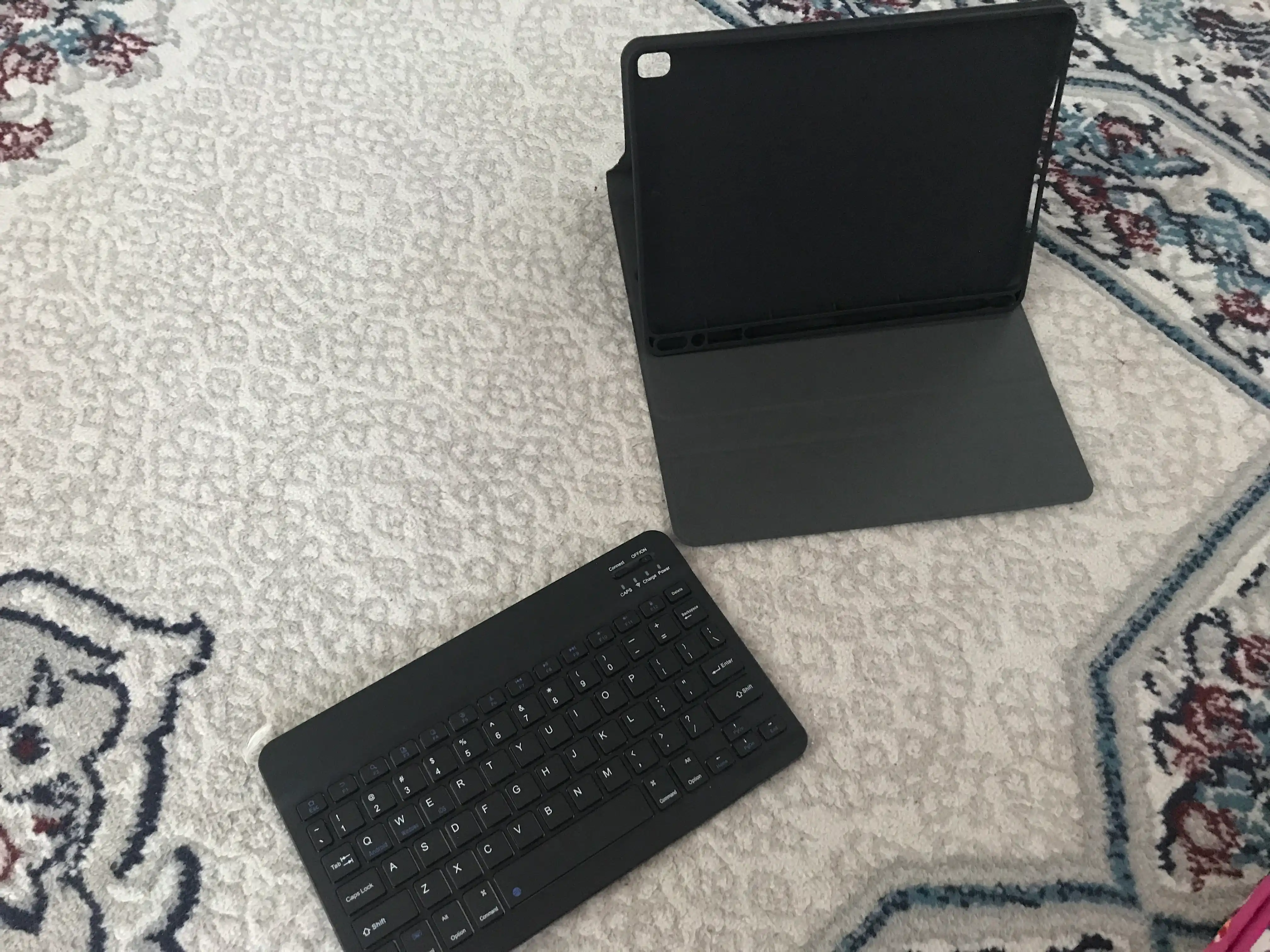 Чехол со съемной Bluetooth-клавиатурой и слотом для стилуса, для разных моделей iPad