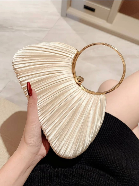 Ayollar uchun elegant kechki sumka, metall halqali tutqichli, premium plisseli klatch