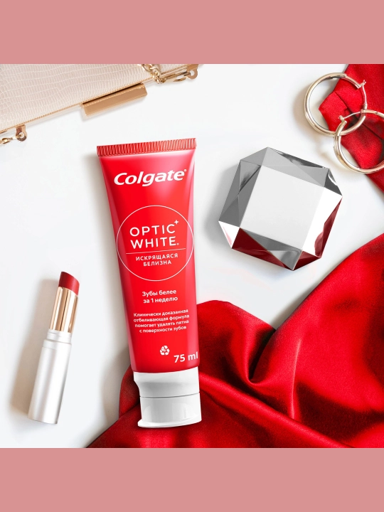Colgate Optic White yaltiroq yalpizli oqartiruvchi tish pastasi, 75 ml