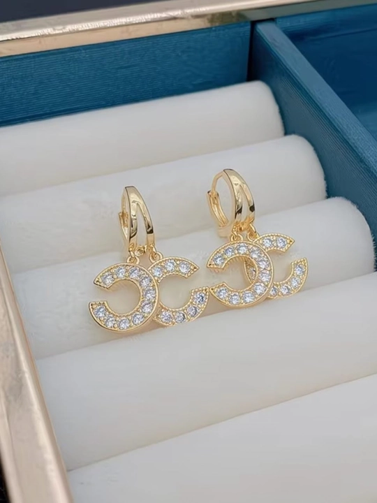 Серьги женские, элегантные, нарядные и повседневные