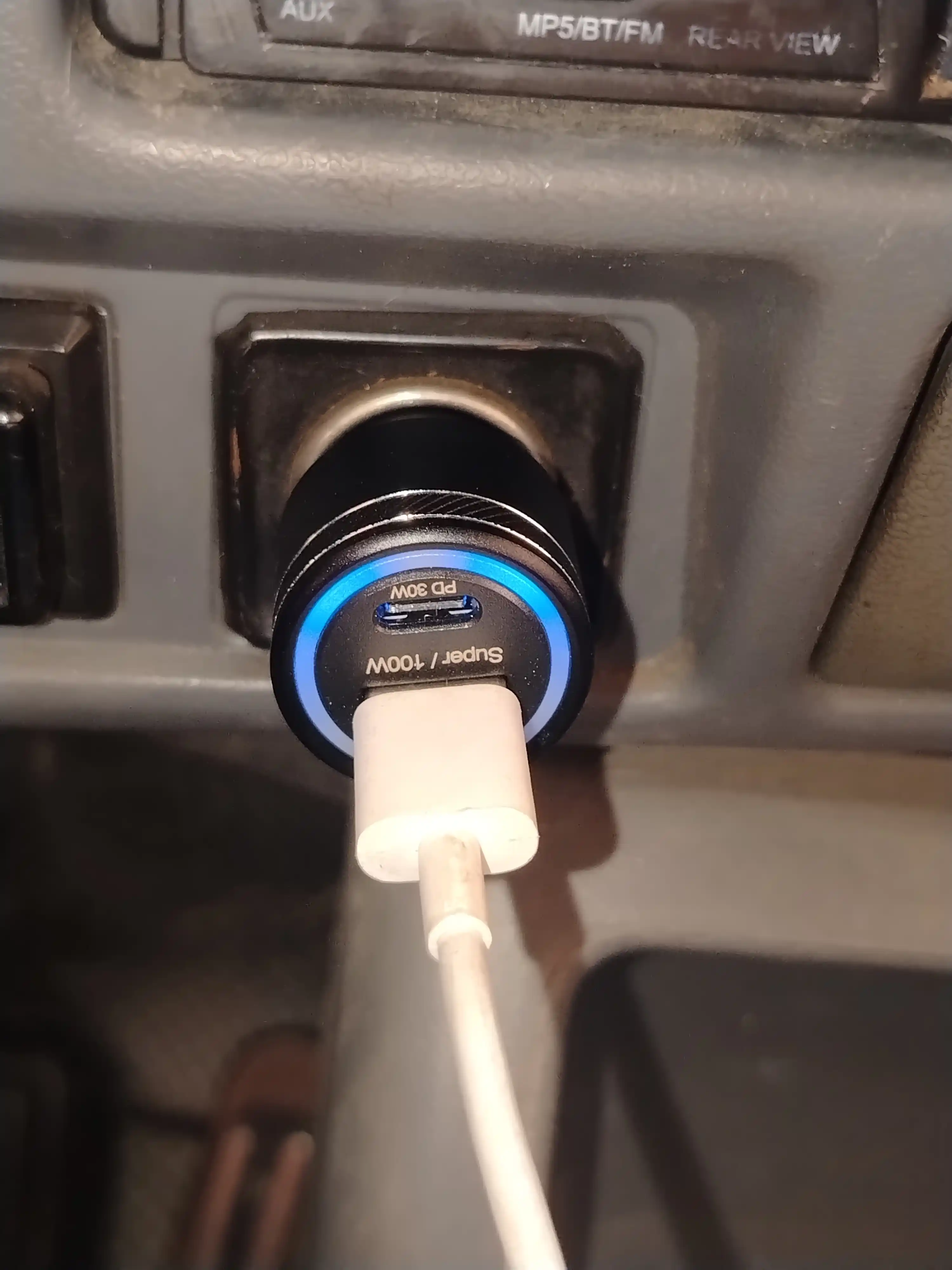 Автозарядное устройство 100W с поддержкой PD + USB
