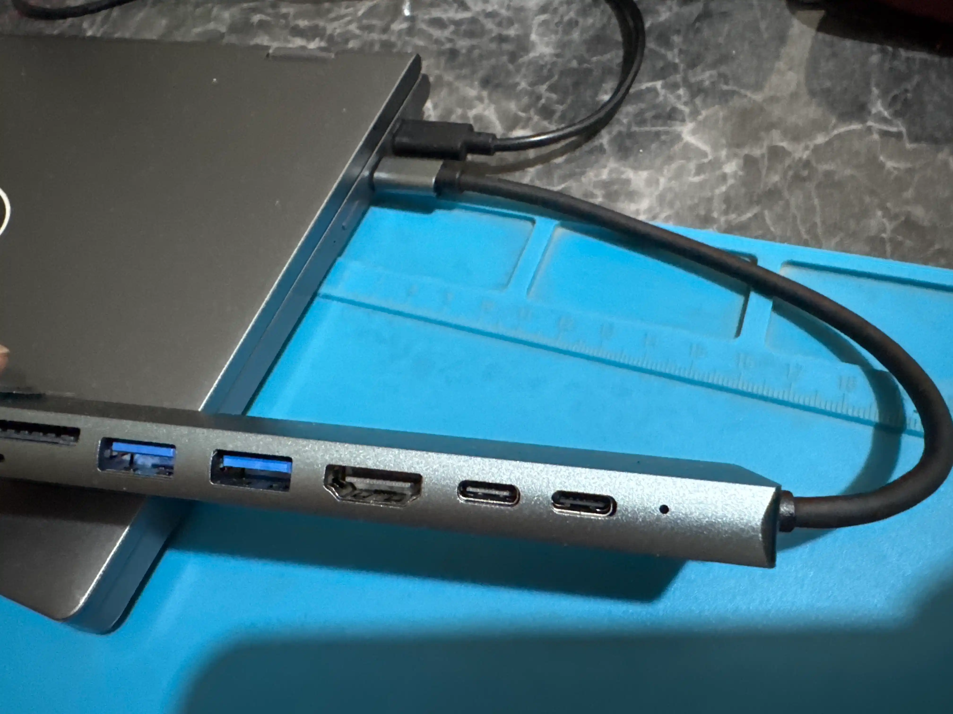 Type C HUB A+C — 8 portli universal adapter konsentrator, qulay o‘tkazgich