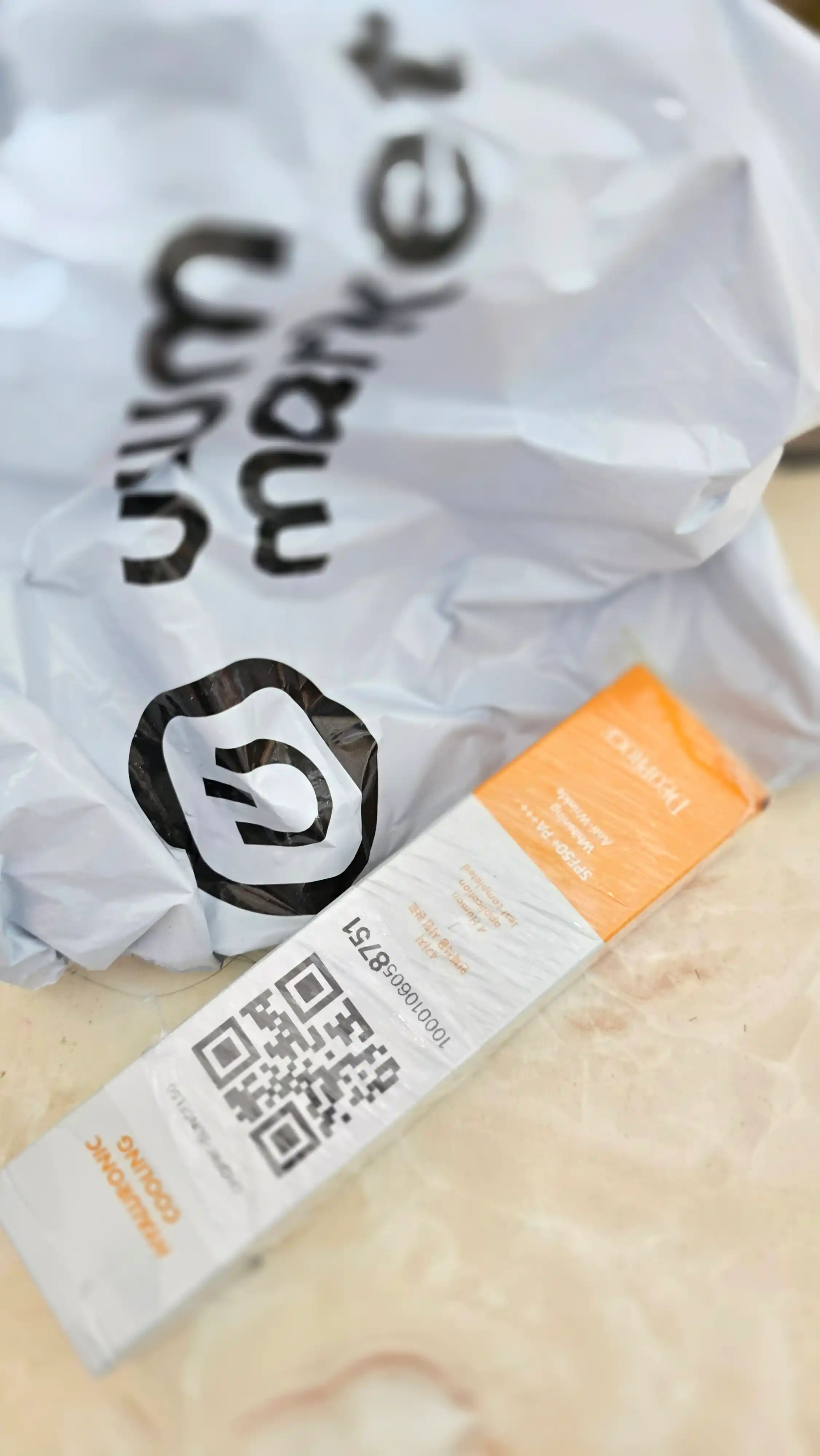 SUN GEL quyoshdan himoya qiluvchi krem SPF50+ PA+++
