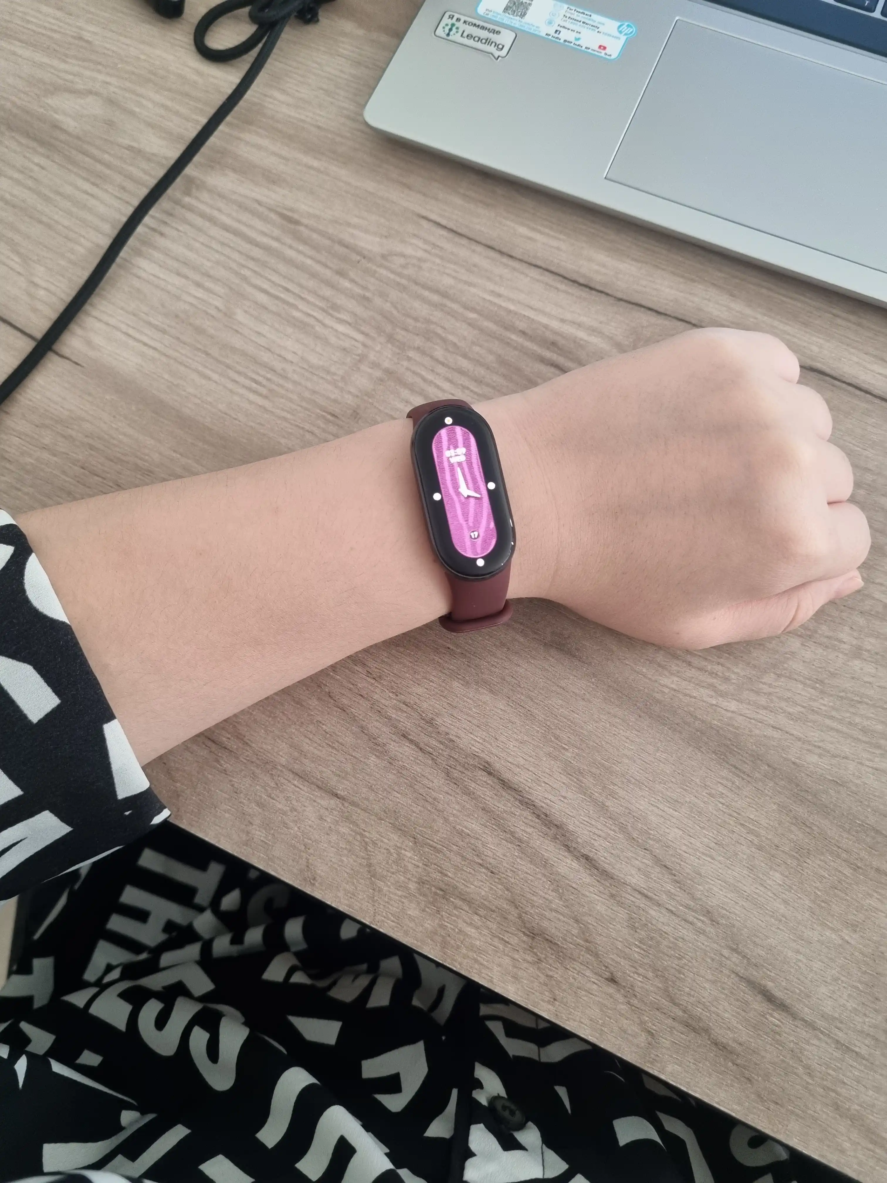 Xiaomi Mi Band 8, 9, 10 uchun silikon tasma