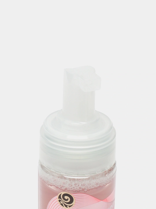 Qora Marvarid oziqlantiruvchi yuz yuvish penka-mussi 150 ml
