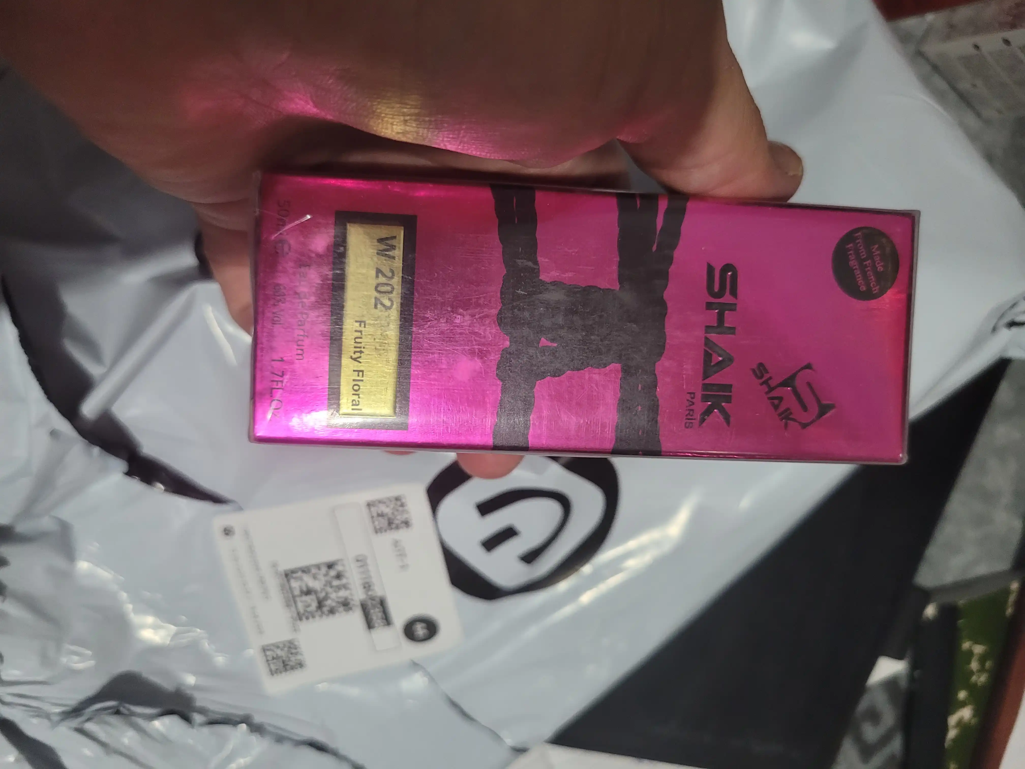 Parfyumlangan suv Victoria's Secret Bombshell, Shaik №202, ayollar uchun , 50 ml