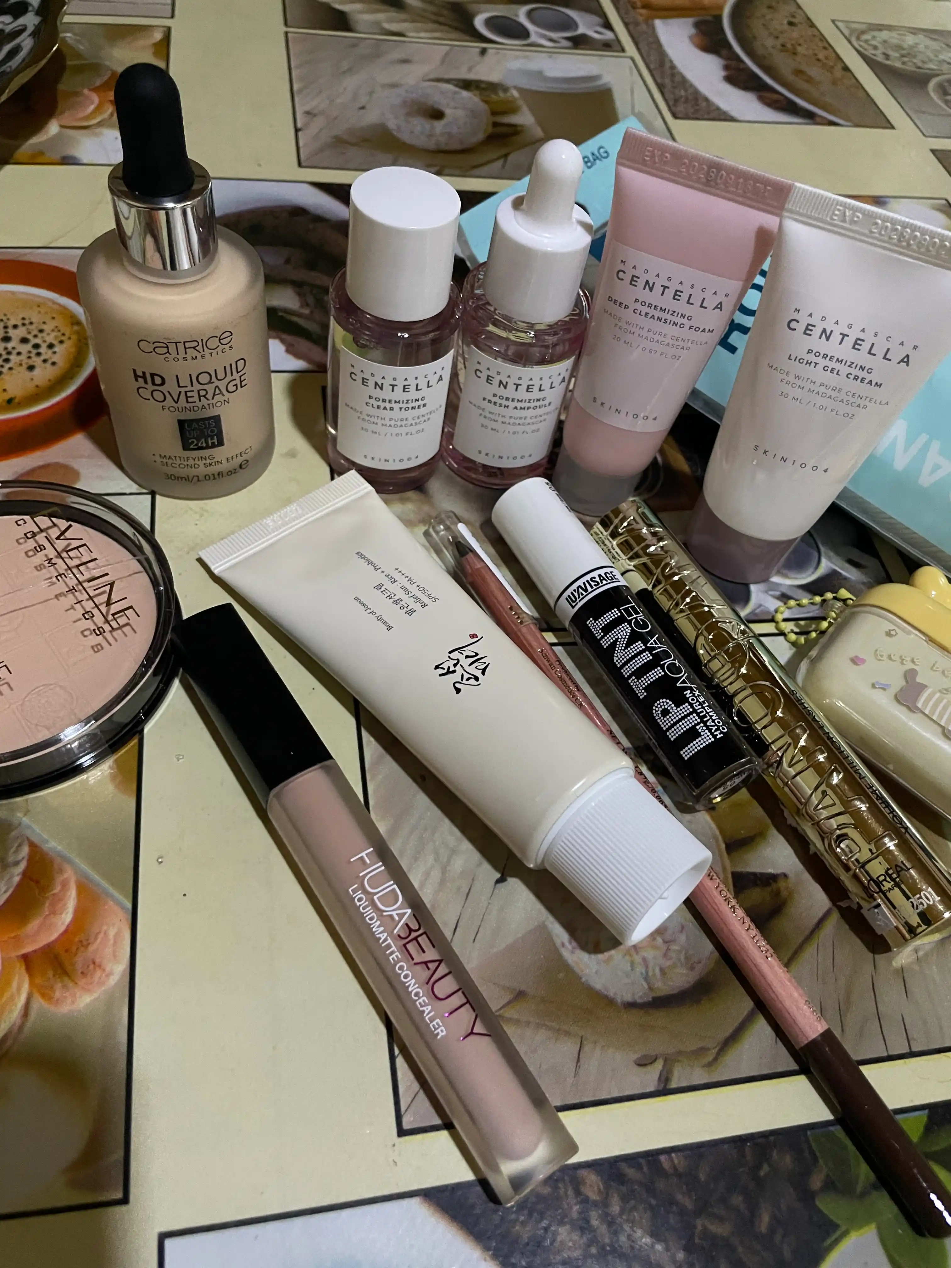 Yuz va ko‘z atrofi terisi uchun tonal konsiler, Huda Beauty, 5 g