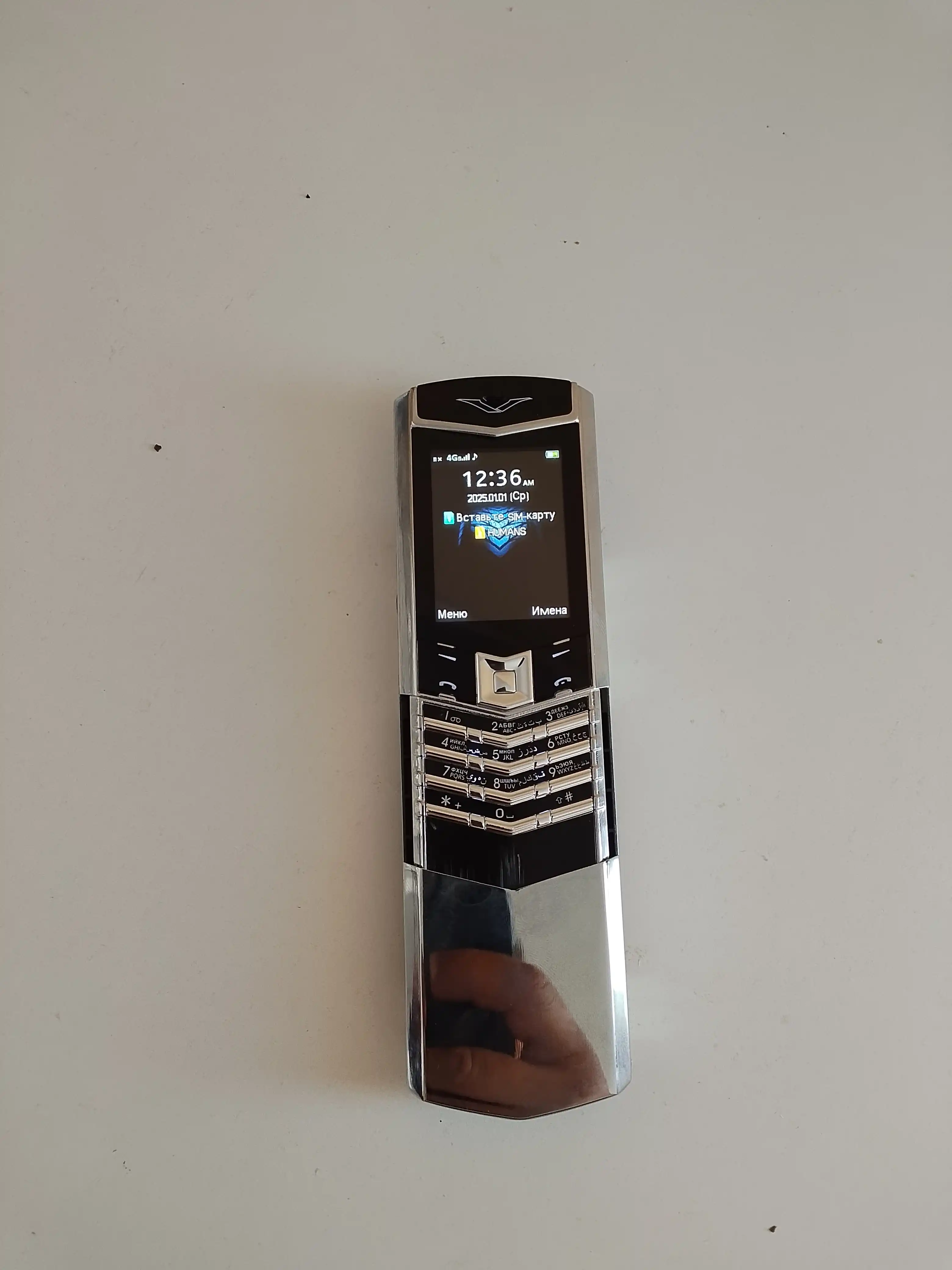 Tugmali telefon Vertu V888Pro Slider